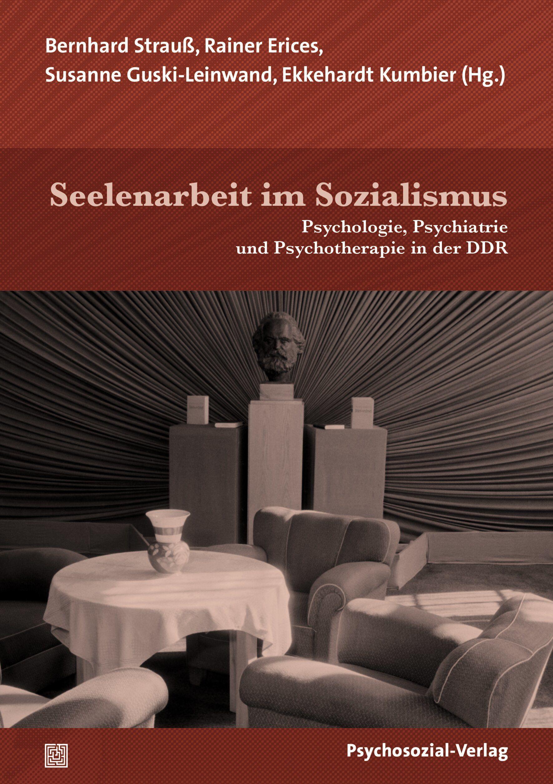 Vorderes Coverbild Seelenarbeit im Sozialismus