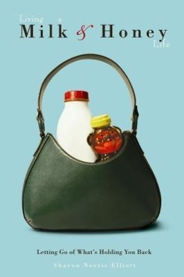 Vorderes Coverbild Living a Milk-And-Honey Life
