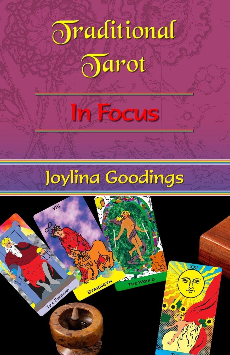 Vorderes Coverbild Traditional Tarot in Focus