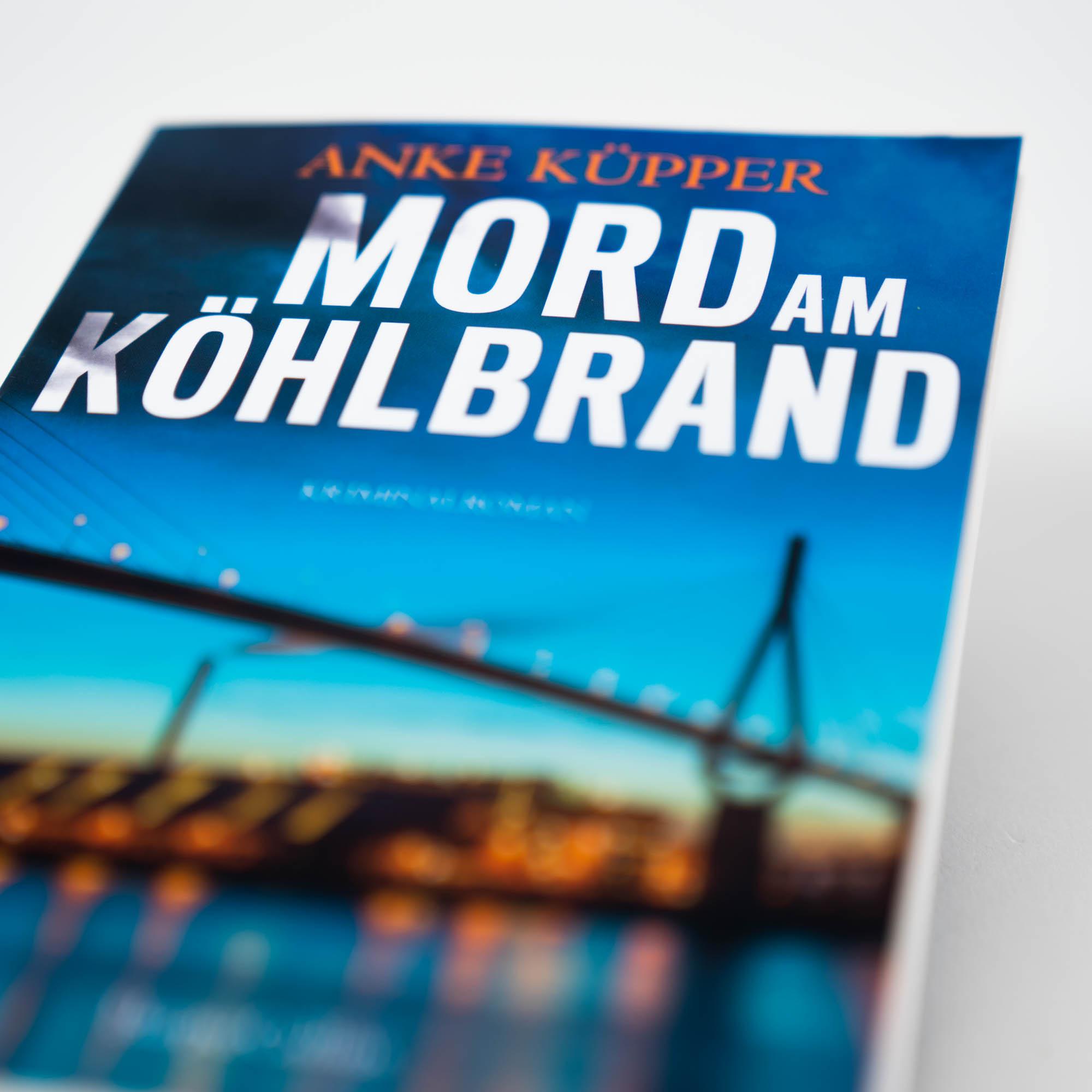 Beispielinhalt (Bild) Mord am Köhlbrand