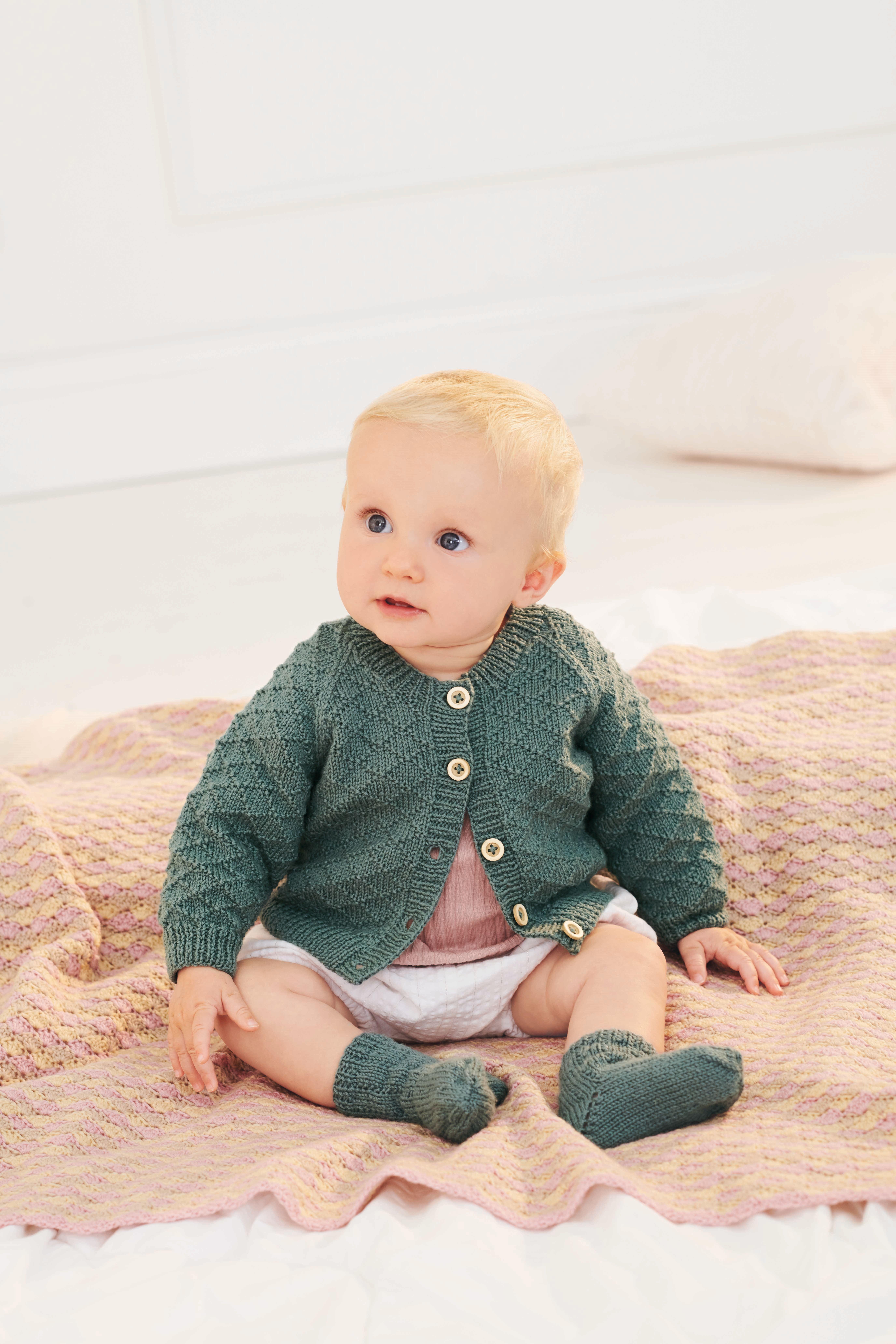 Beispielinhalt (Bild) BABY MERINO 01