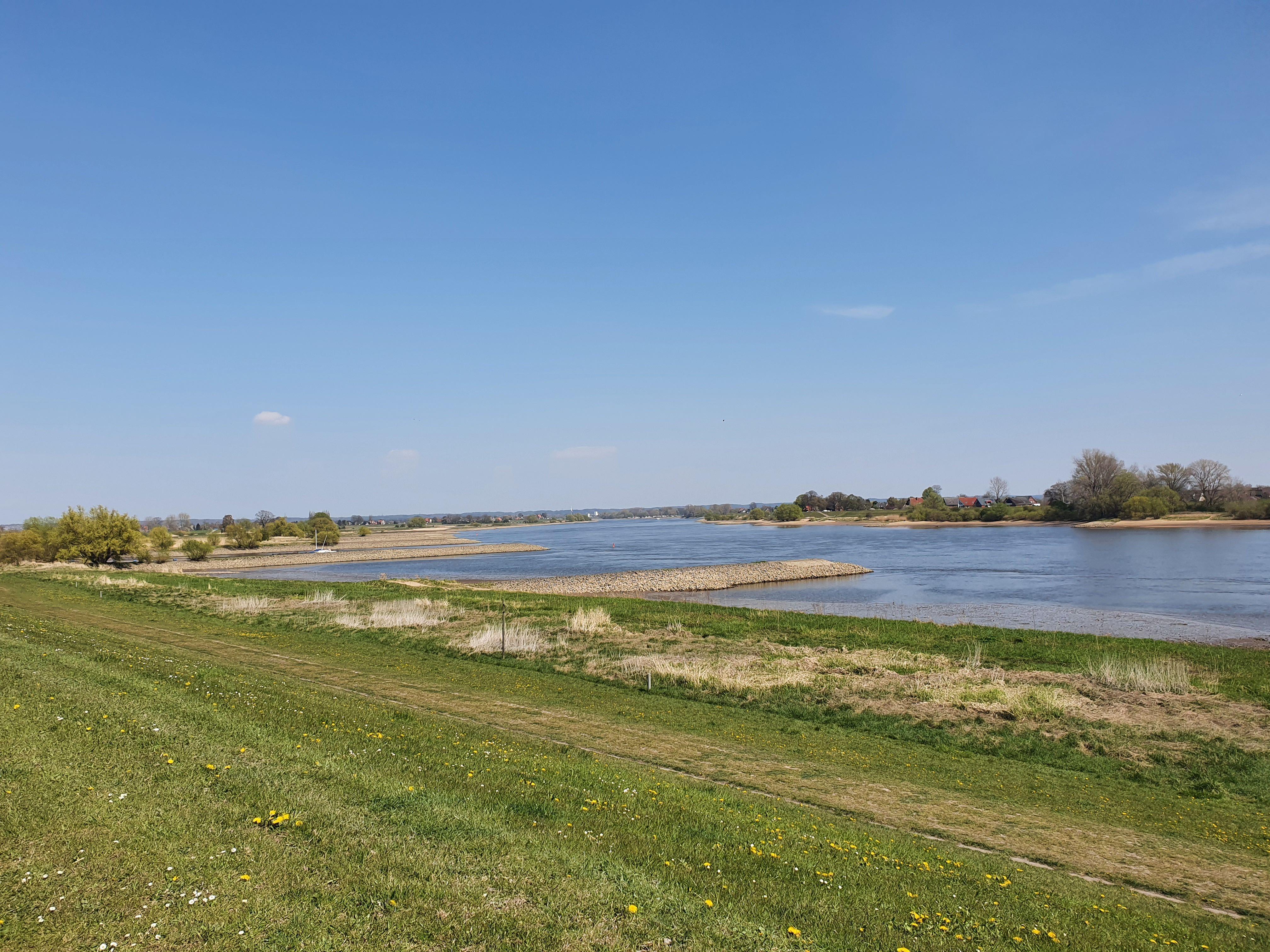 Beispielinhalt (Bild) Agnes geht