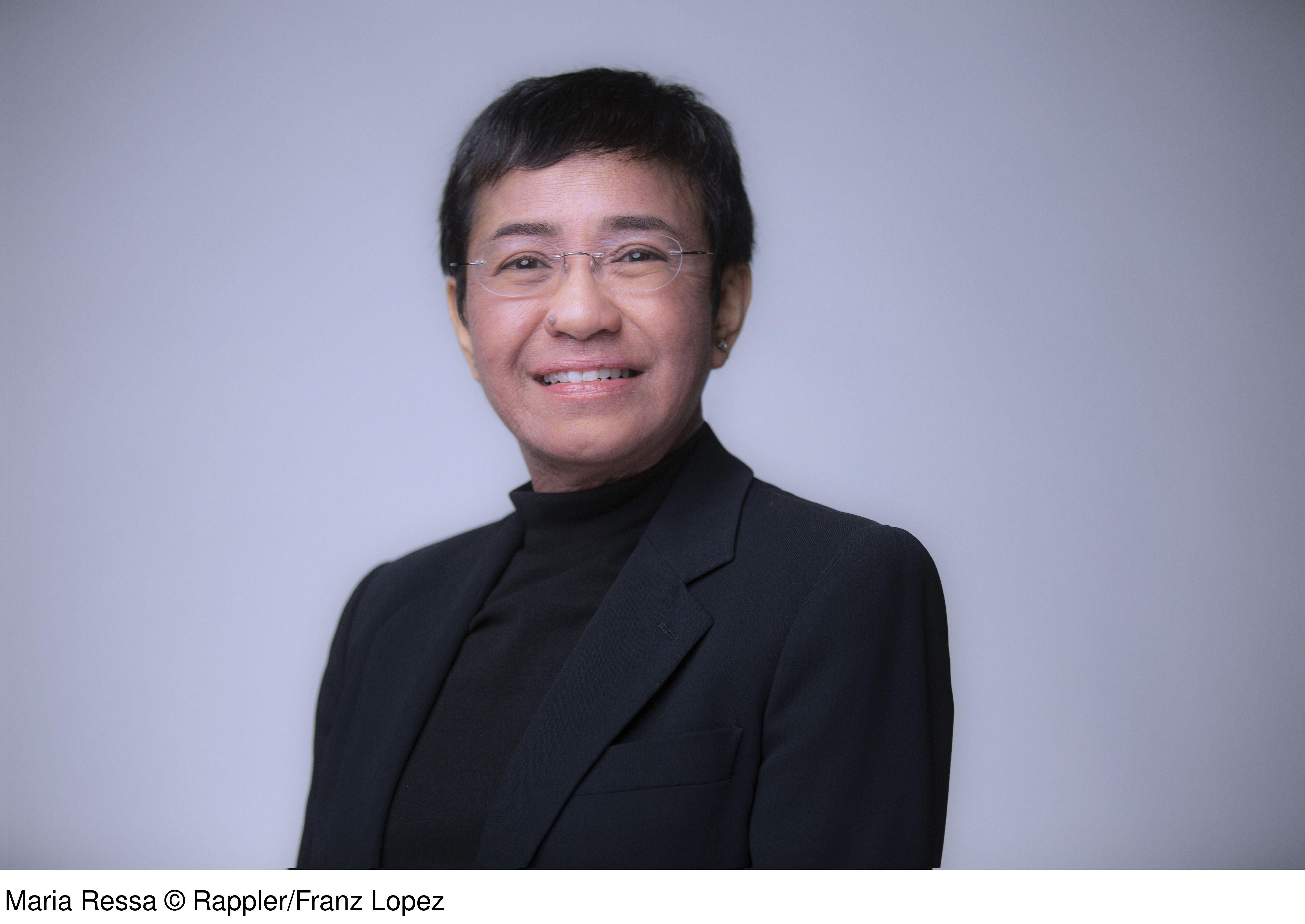 Autorenbild HOW TO STAND UP TO A DICTATOR - Deutsche Ausgabe