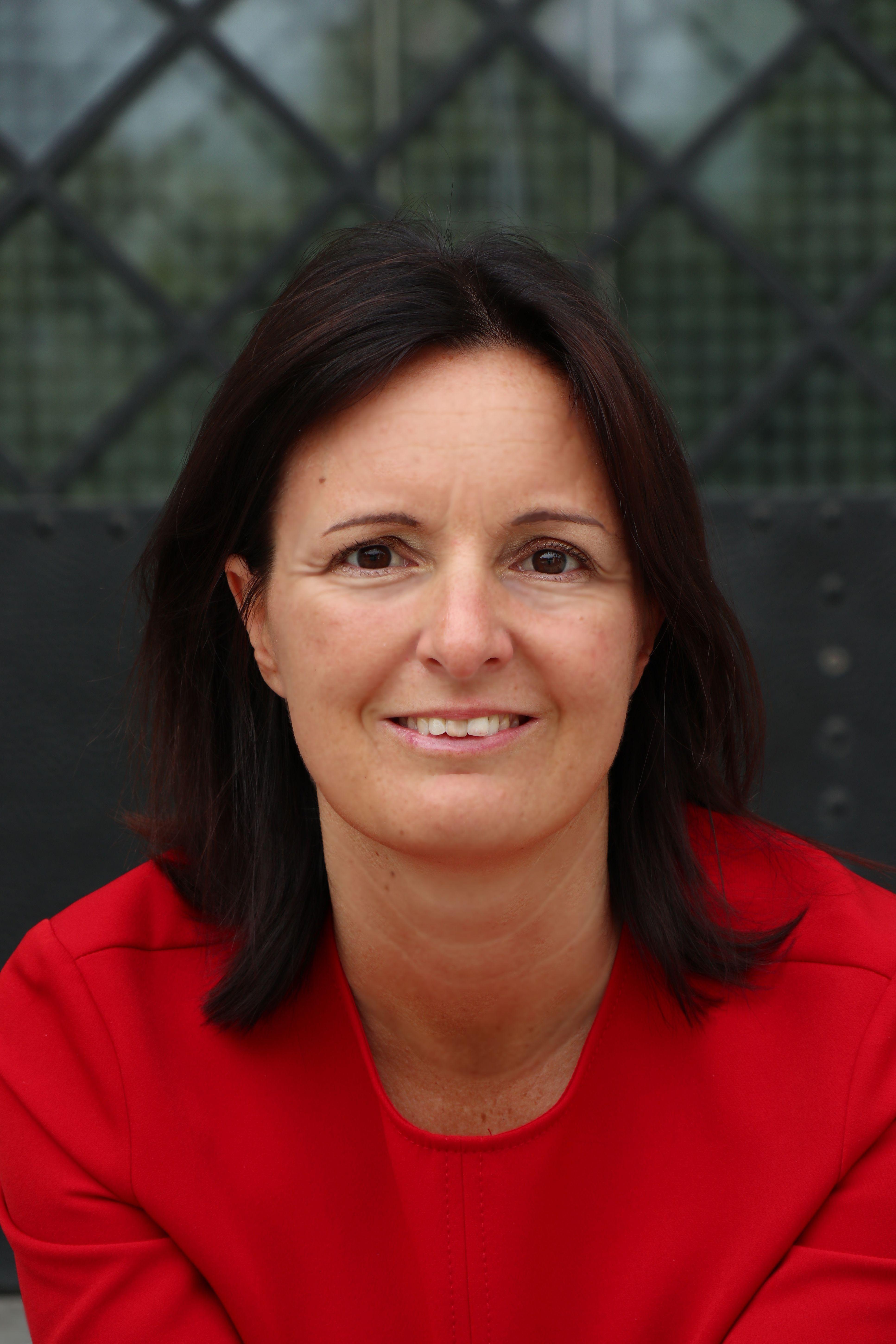 Autorenbild Lehrerin mit Herz