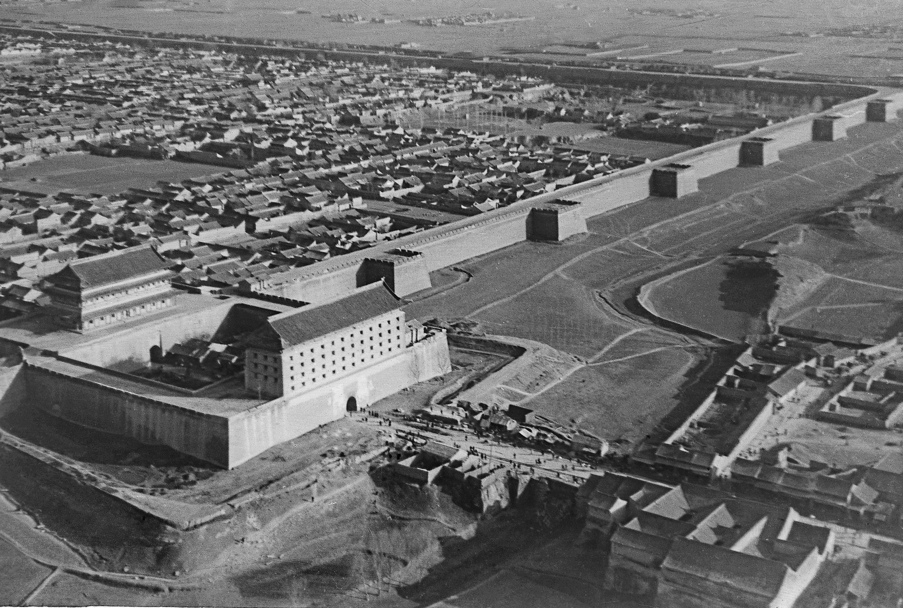 Beispielinhalt (Bild) Bildband - Wulf-Diether Graf zu Castell - Pionier der Lüfte