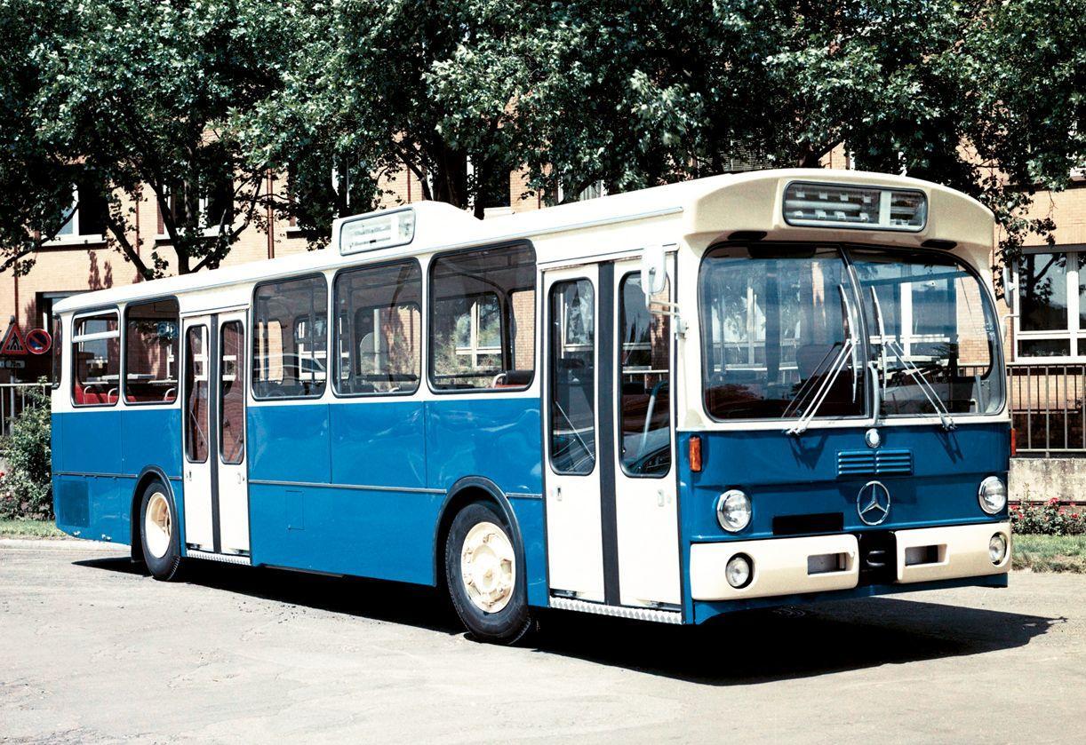 Beispielinhalt (Bild) Mercedes-Benz Omnibusse, Dritter Band