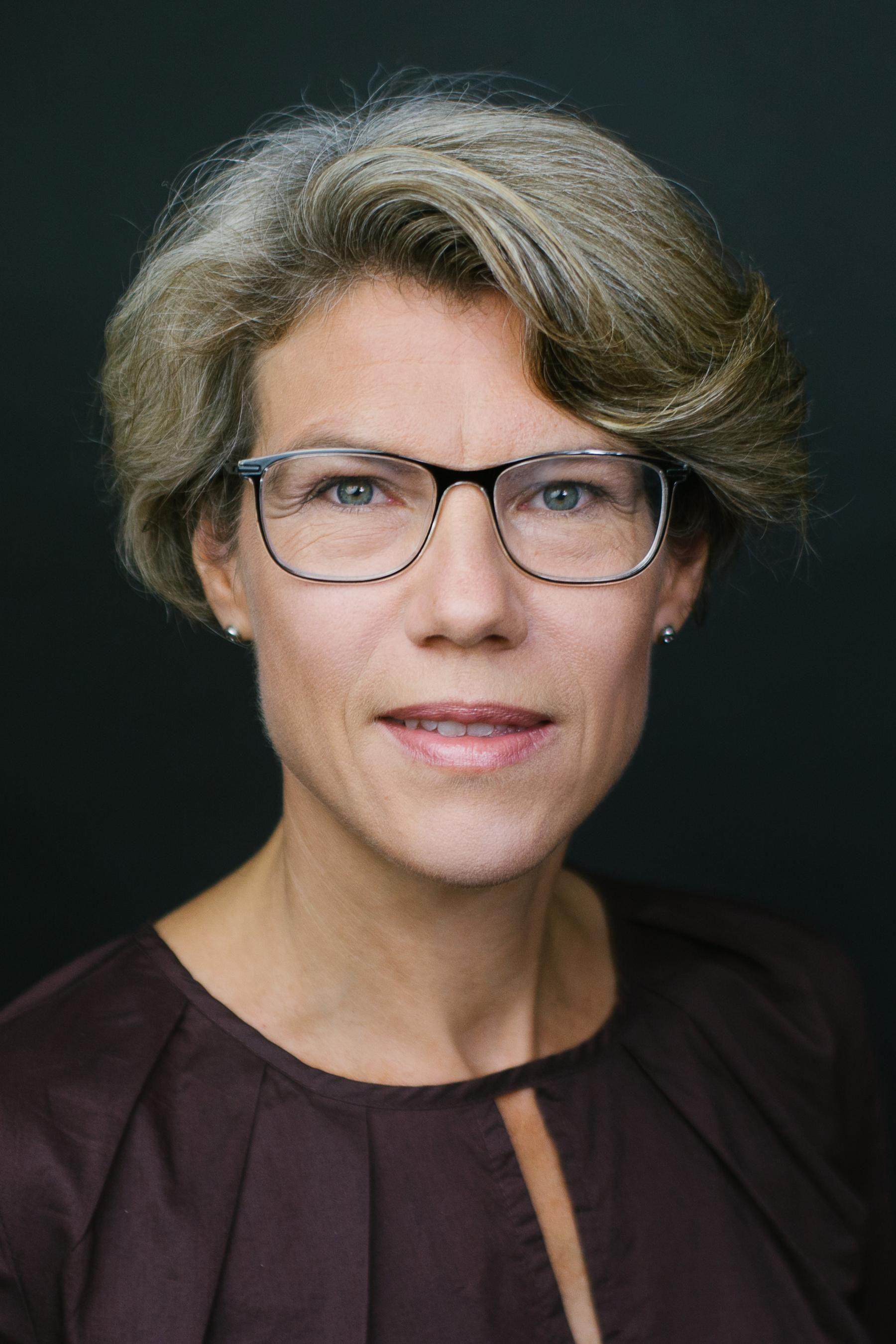 Autorenbild Obsidian 3: Opal. Schattenglanz