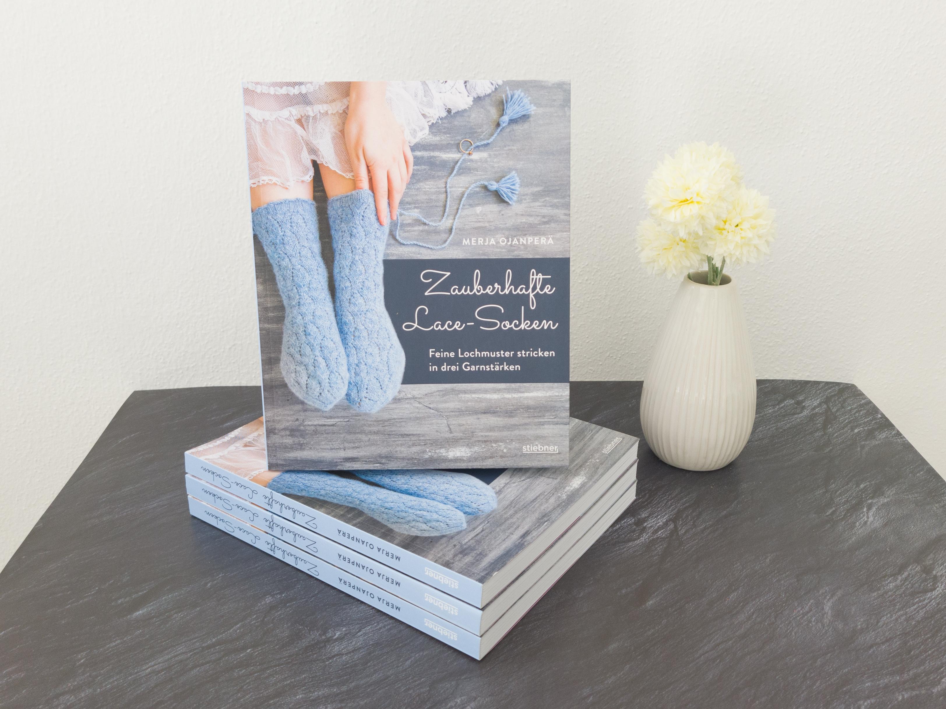 Beispielinhalt (Bild) Zauberhafte Lace-Socken