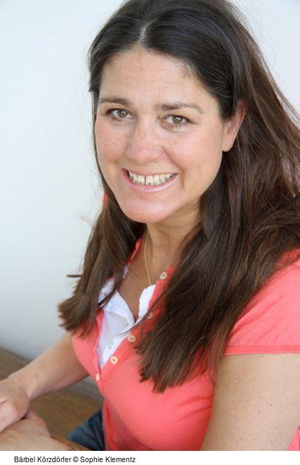 Autorenbild Mädchen auf WhatsApp