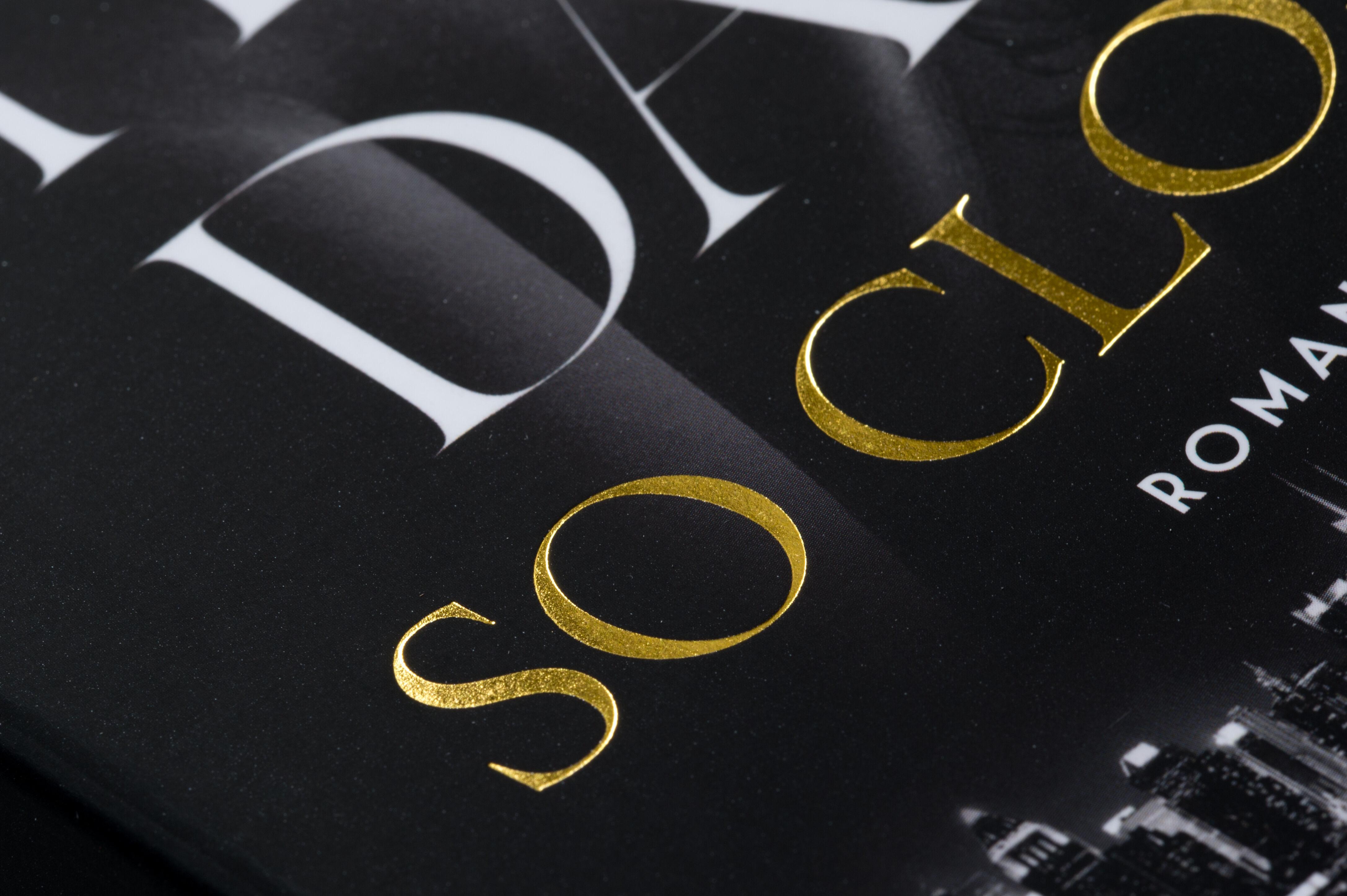 Beispielinhalt (Bild) So Close. Blacklist 1 - Nach Crossfire die neue heiße Serie der Nr.1-SPIEGEL-Bestsellerautorin!