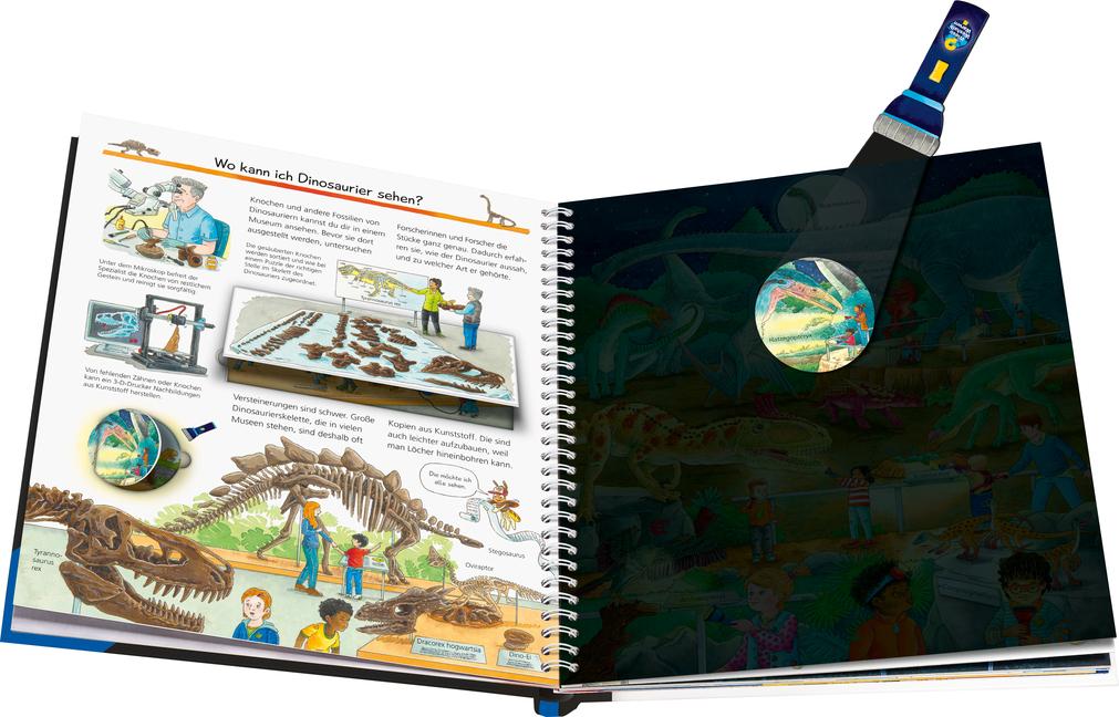 Beispielinhalt (Bild) Wieso? Weshalb? Warum? Leuchte und entdecke: Dinosaurier (Taschenlampen-Buch mit Folien und Klappen)