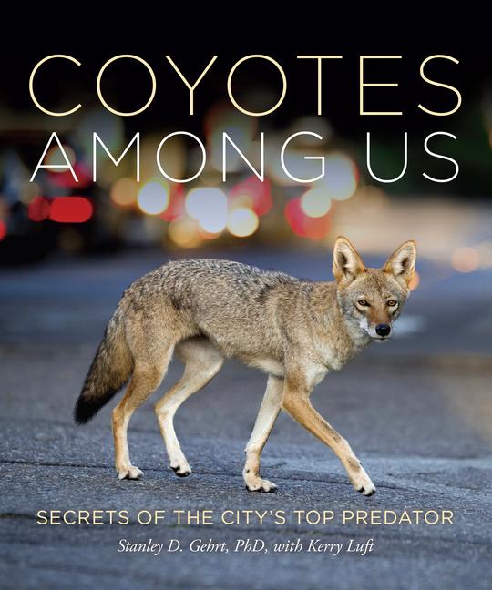 Vorderes Coverbild Living With Coyotes