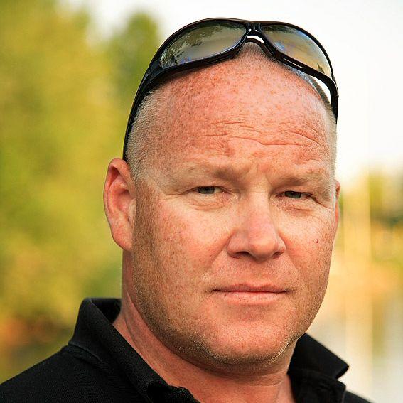 Autorenbild CRAFTBOOK - TOLLES FORMEL 1 GAME - KREATIVES MALEN - RÄTSEL - MAL MOTIVE - JUNIOR AUTOR - WUNDERMASCHINE - DIVISION