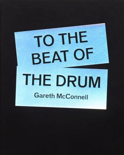 Vorderes Coverbild To The Beat Of The Drum
