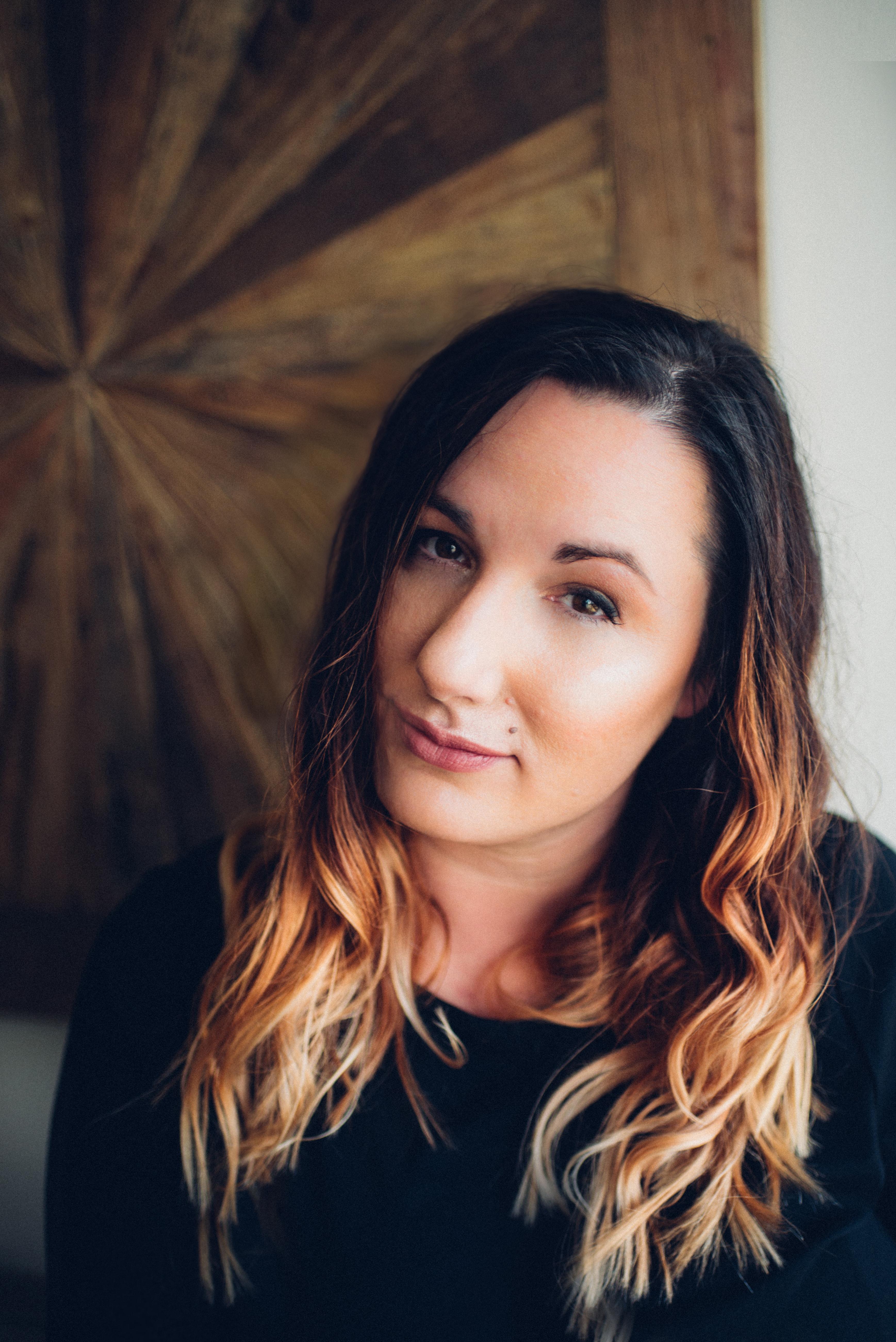 Autorenbild Dark Elements 1 - Steinerne Schwingen