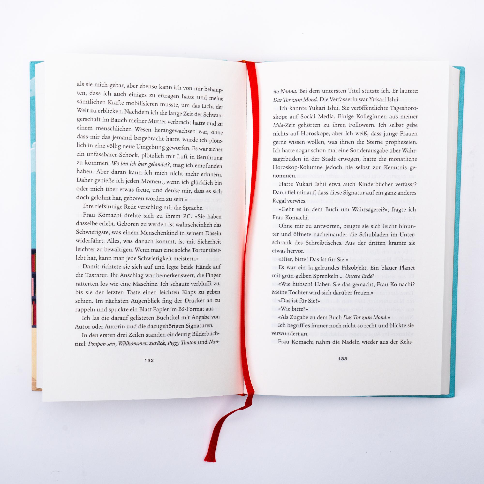 Beispielinhalt (Bild) Frau Komachi empfiehlt ein Buch