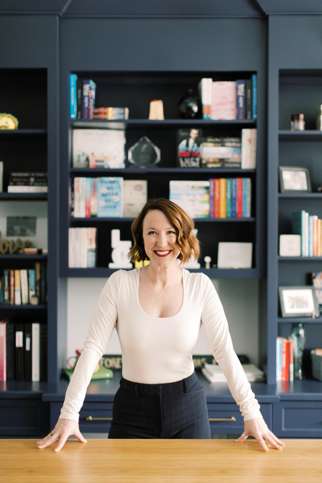 Autorenbild Things We Left Behind