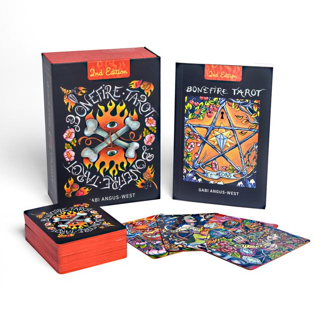 Vorderes Coverbild Bonefire Tarot