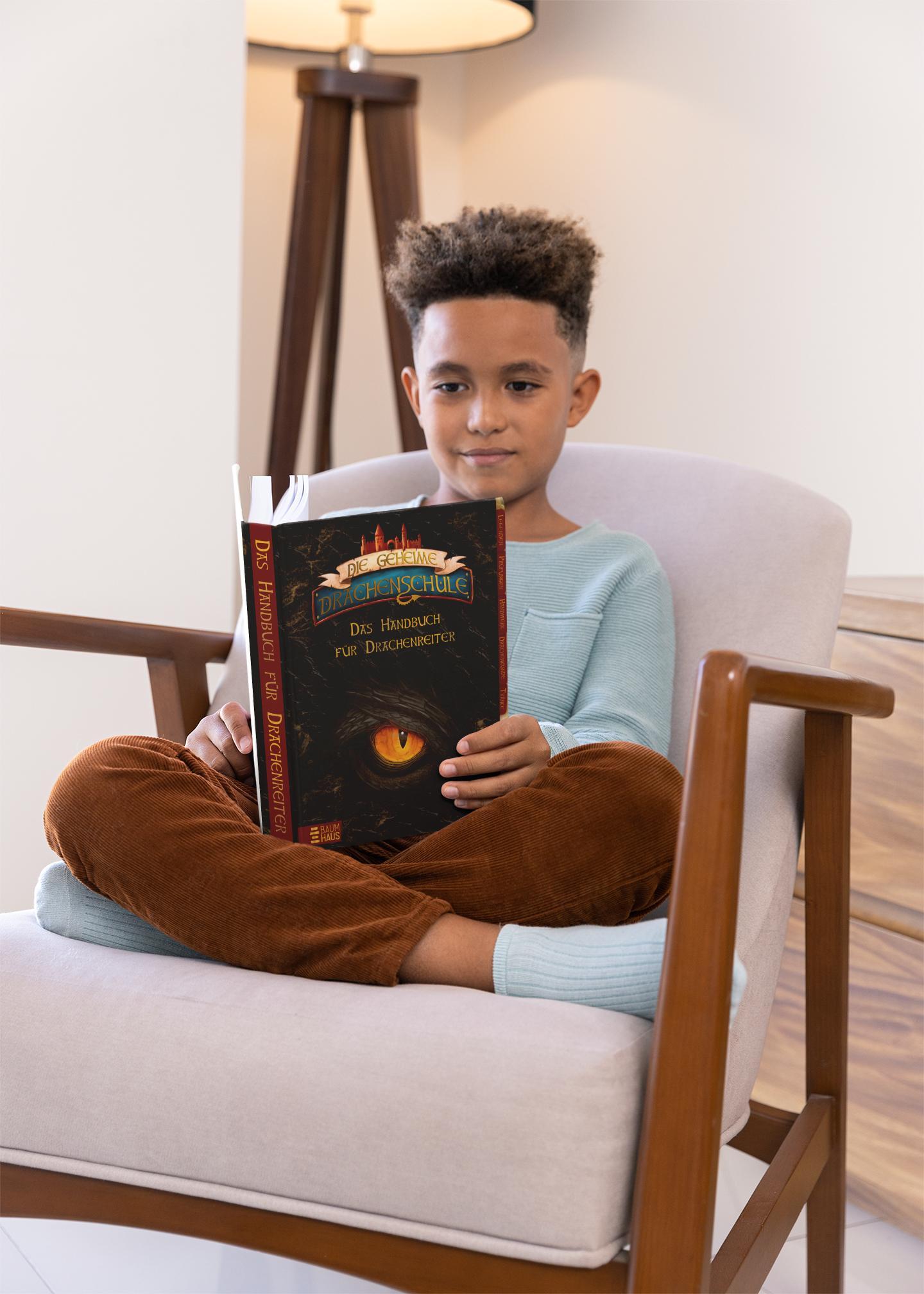 Beispielinhalt (Bild) Die geheime Drachenschule - Das Handbuch für Drachenreiter