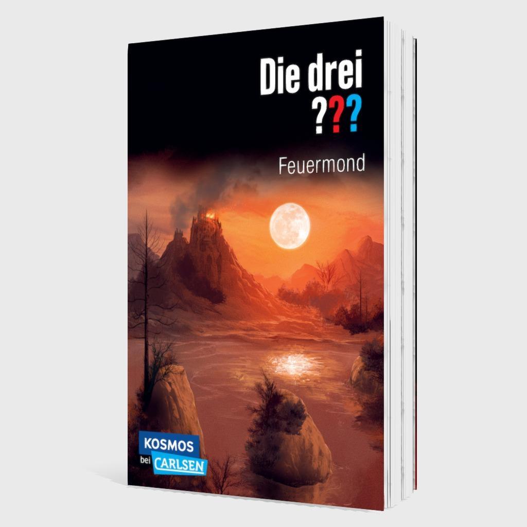 Beispielinhalt (Bild) Die drei ???: Feuermond. Dreifachband. (Enthält die Bände: Das Rätsel der Meister, Der Pfad der Täuschung, Die Nacht der Schatten)
