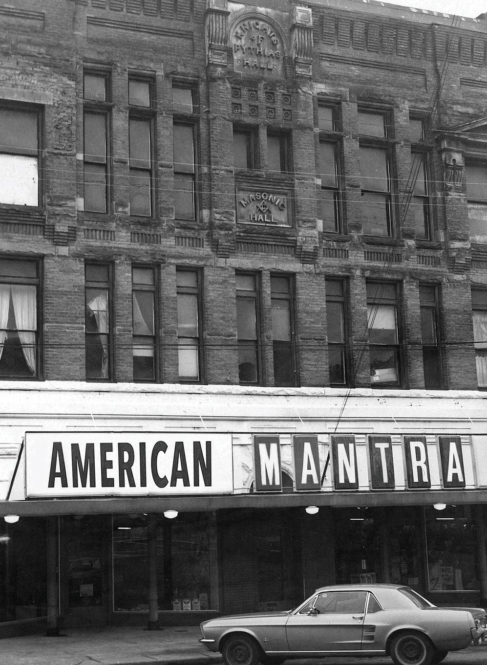 Vorderes Coverbild American Mantra