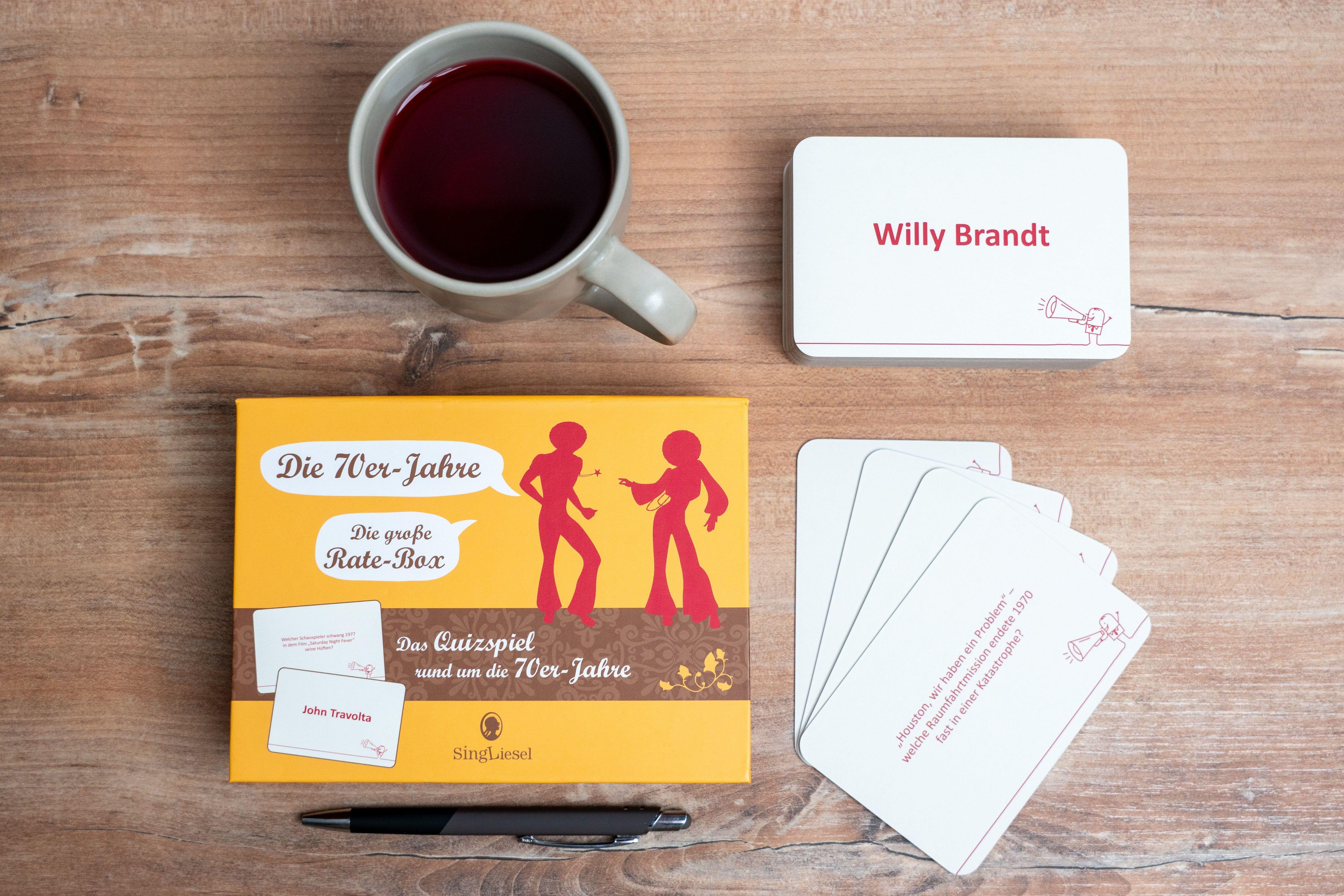 Beispielinhalt (Bild) Das große 70er-Jahre-Quiz. Das Spiel für Senioren rund um die 70er Jahre. Spiele-Box mit 100 Karten