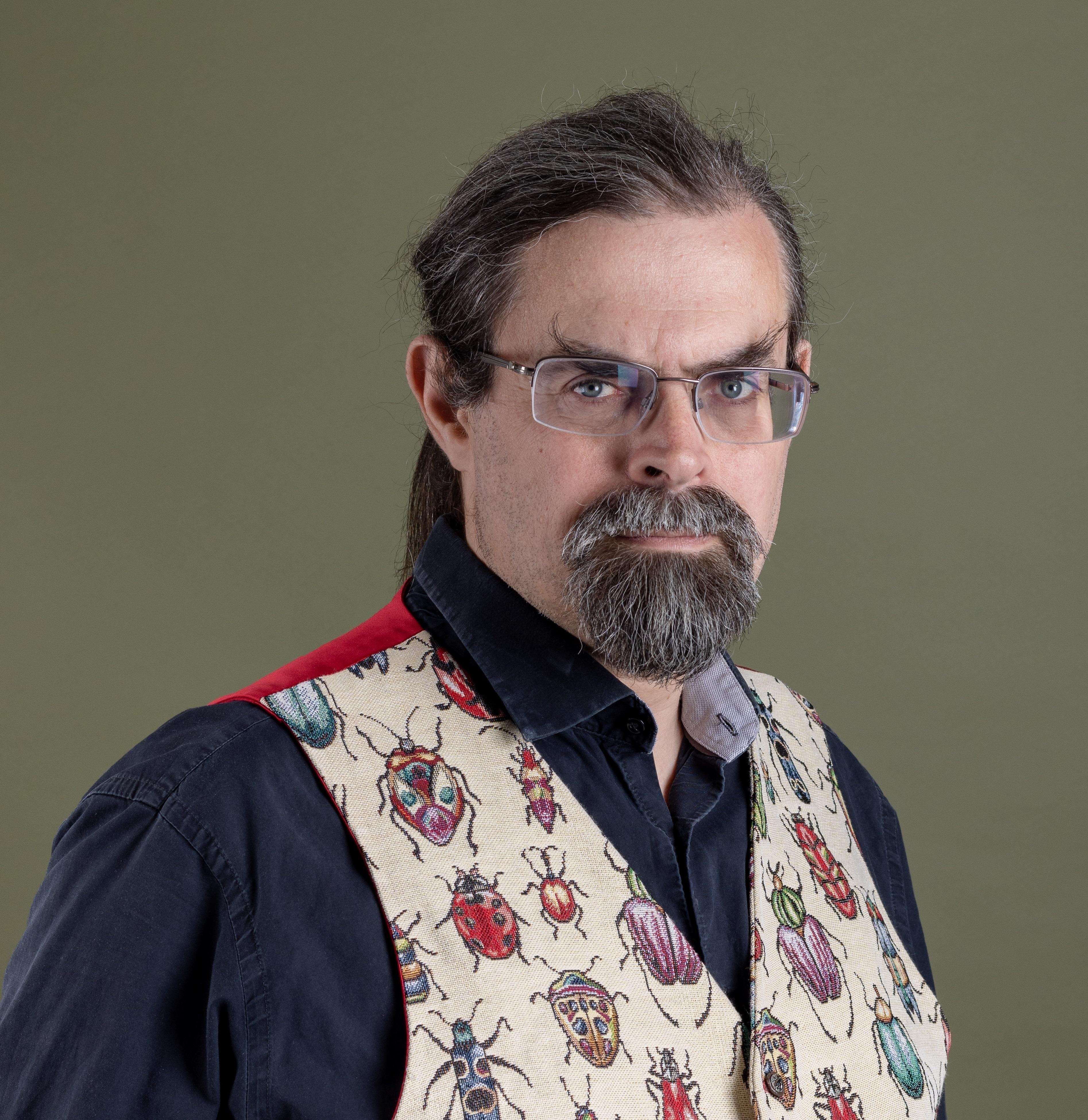 Autorenbild Lords of Uncreation