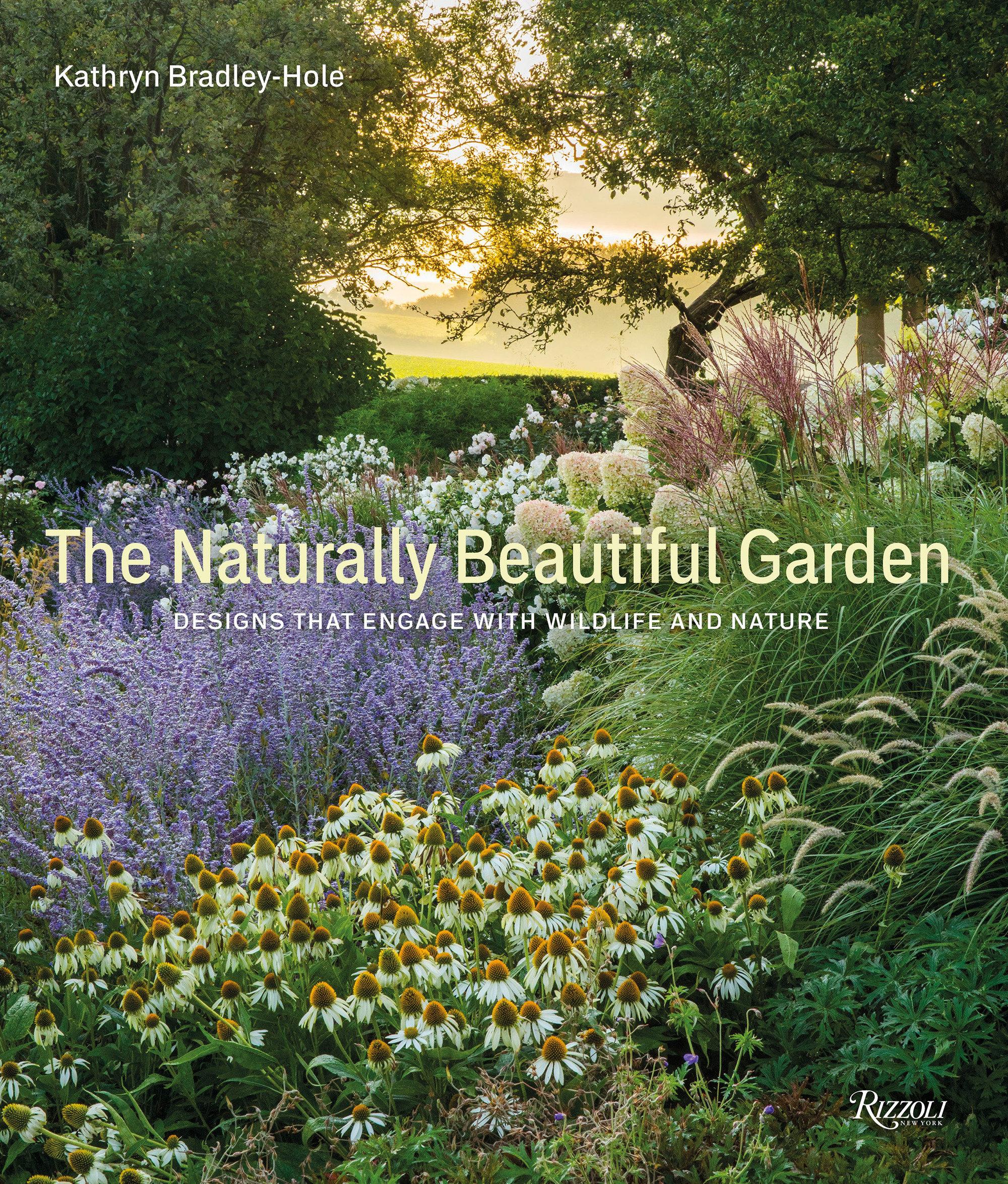 Vorderes Coverbild The Naturally Beautiful Garden
