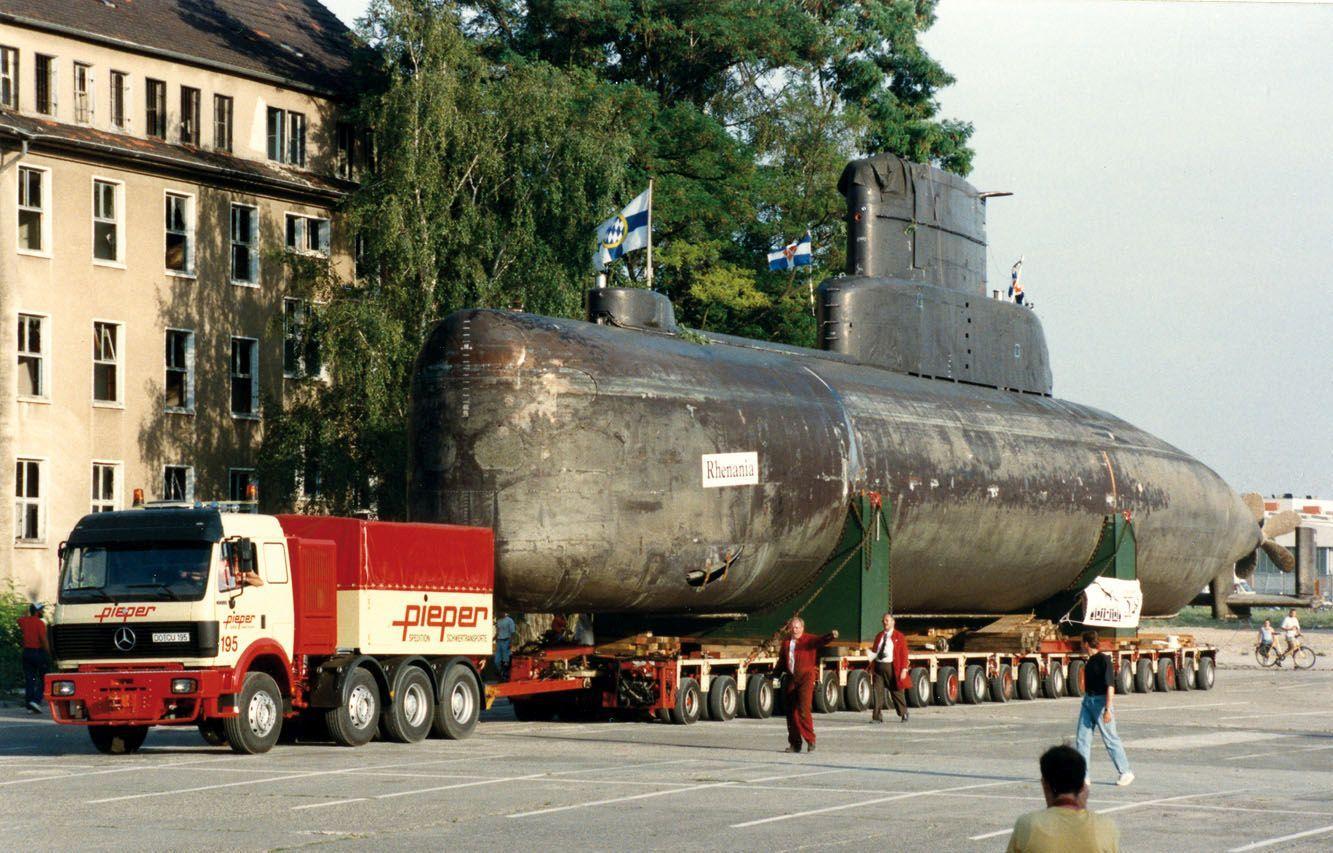 Beispielinhalt (Bild) Schwerlastzugmaschinen unterwegs in den 1980er und 1990er Jahren