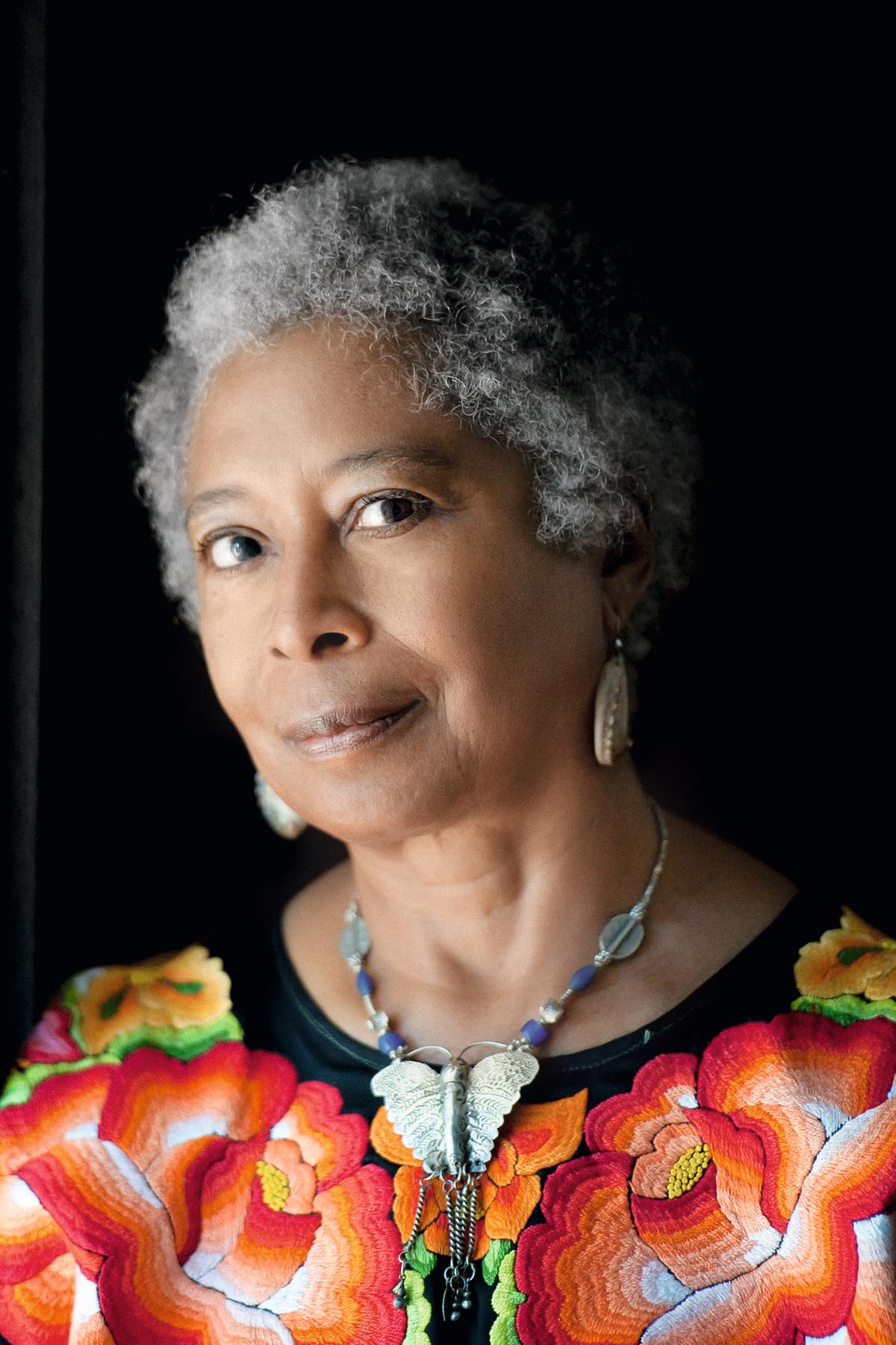 Autorenbild Blüten sammeln unter Feuer