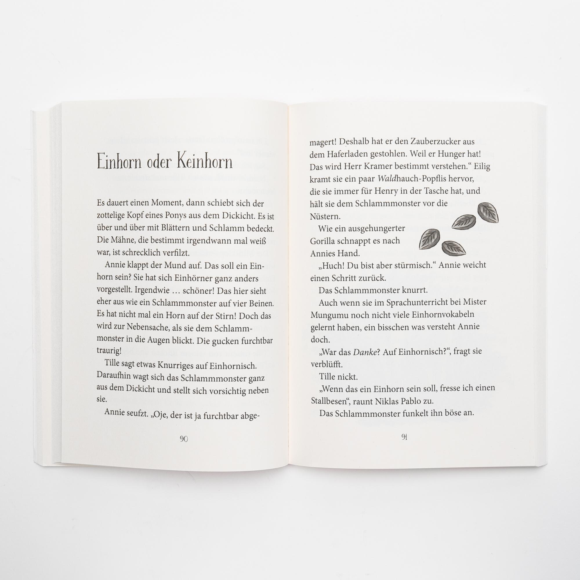 Beispielinhalt (Bild) Ponyschule Trippelwick - Ein Einhorn spricht nicht mit jedem