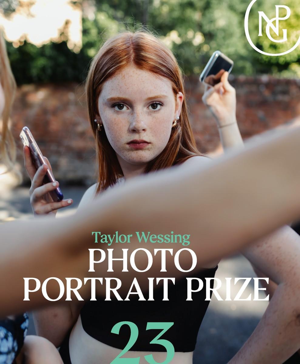 Vorderes Coverbild Taylor Wessing Photo Portrait Prize 2023