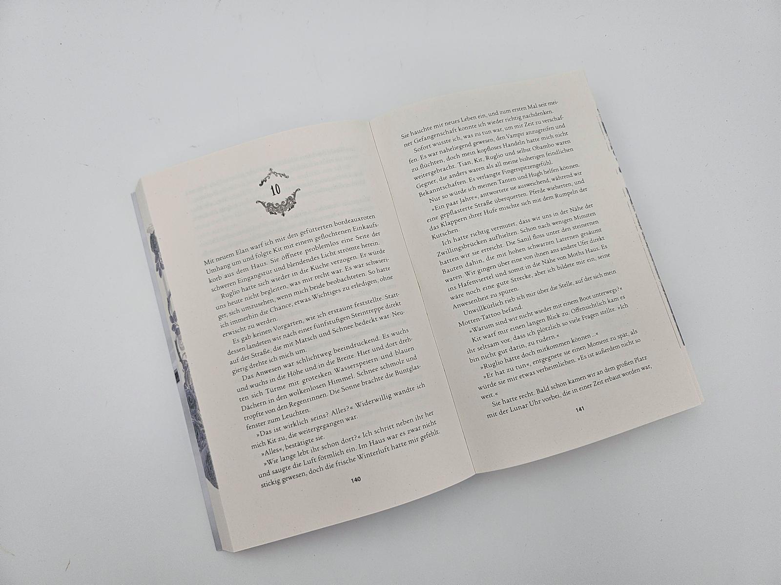 Beispielinhalt (Bild) Night of Shadows and Flames - Der Wilde Wald