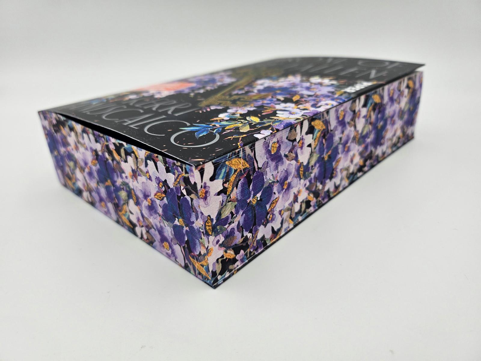 Beispielinhalt (Bild) Throne of the Fallen - Verführt