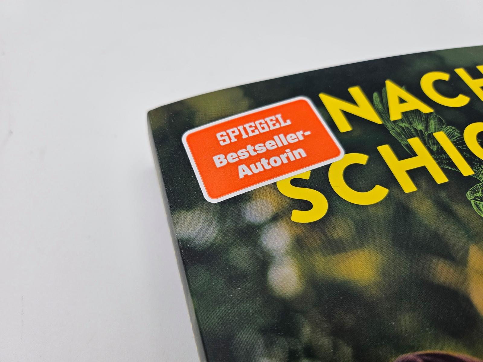 Beispielinhalt (Bild) Nachtschicht mit Aras