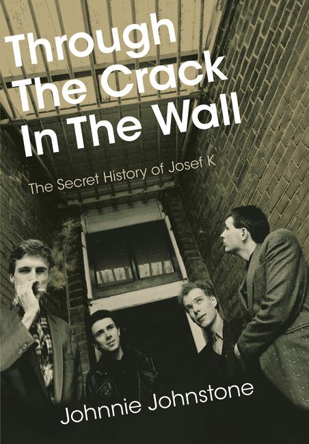 Vorderes Coverbild Through the Crack in the Wall