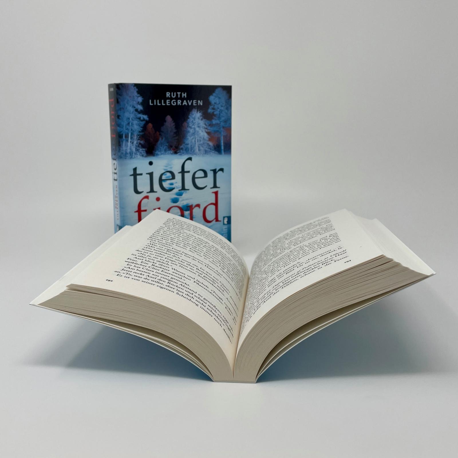 Beispielinhalt (Bild) Tiefer Fjord