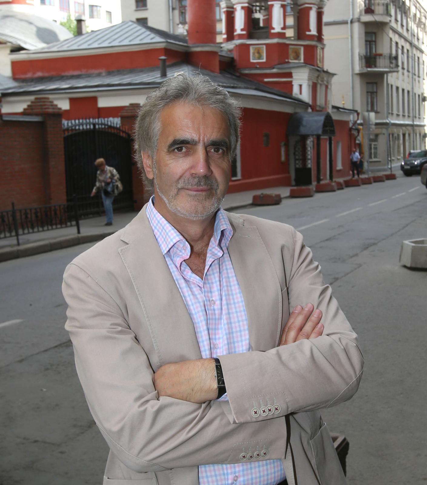 Autorenbild Das Schattenregime