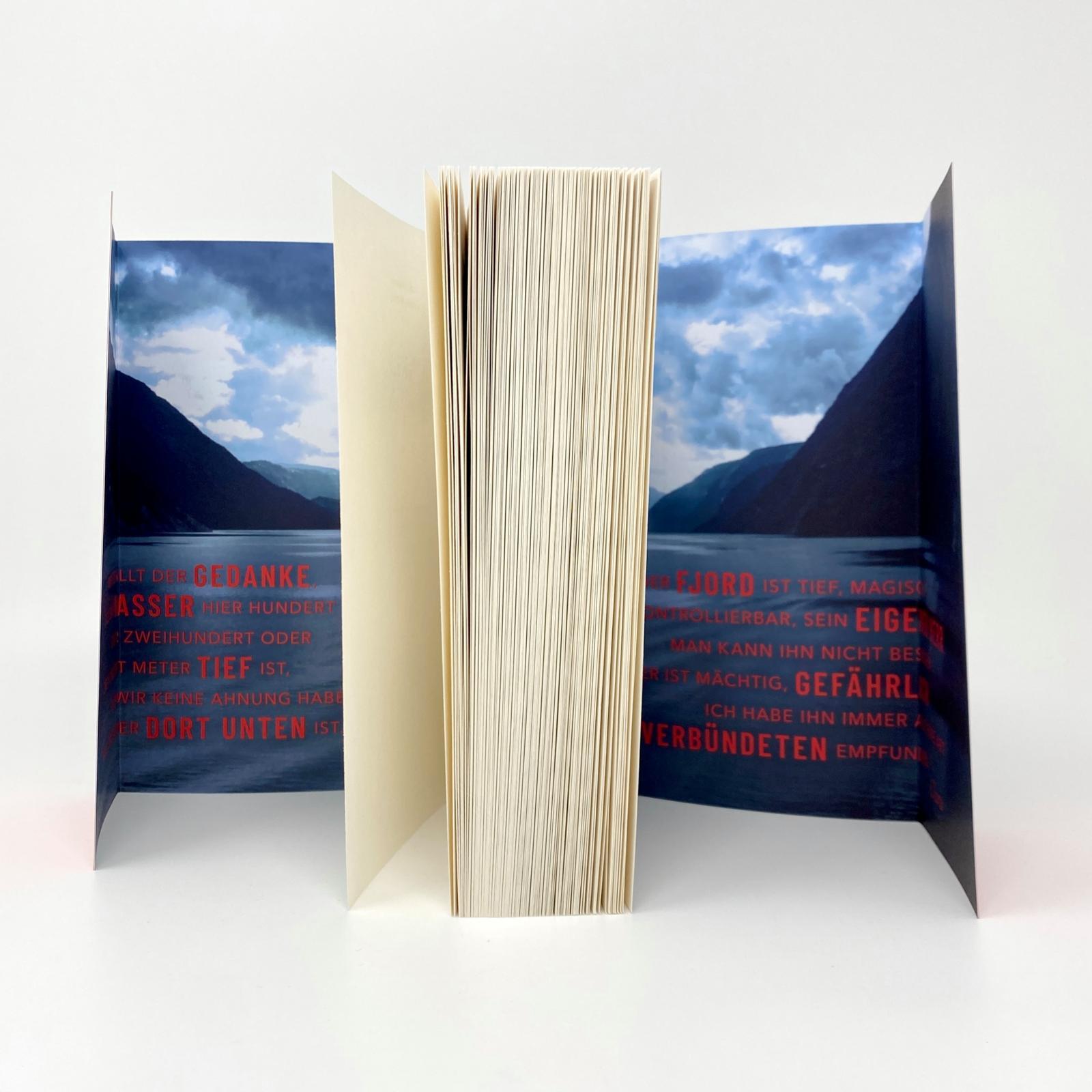 Beispielinhalt (Bild) Dunkler Abgrund