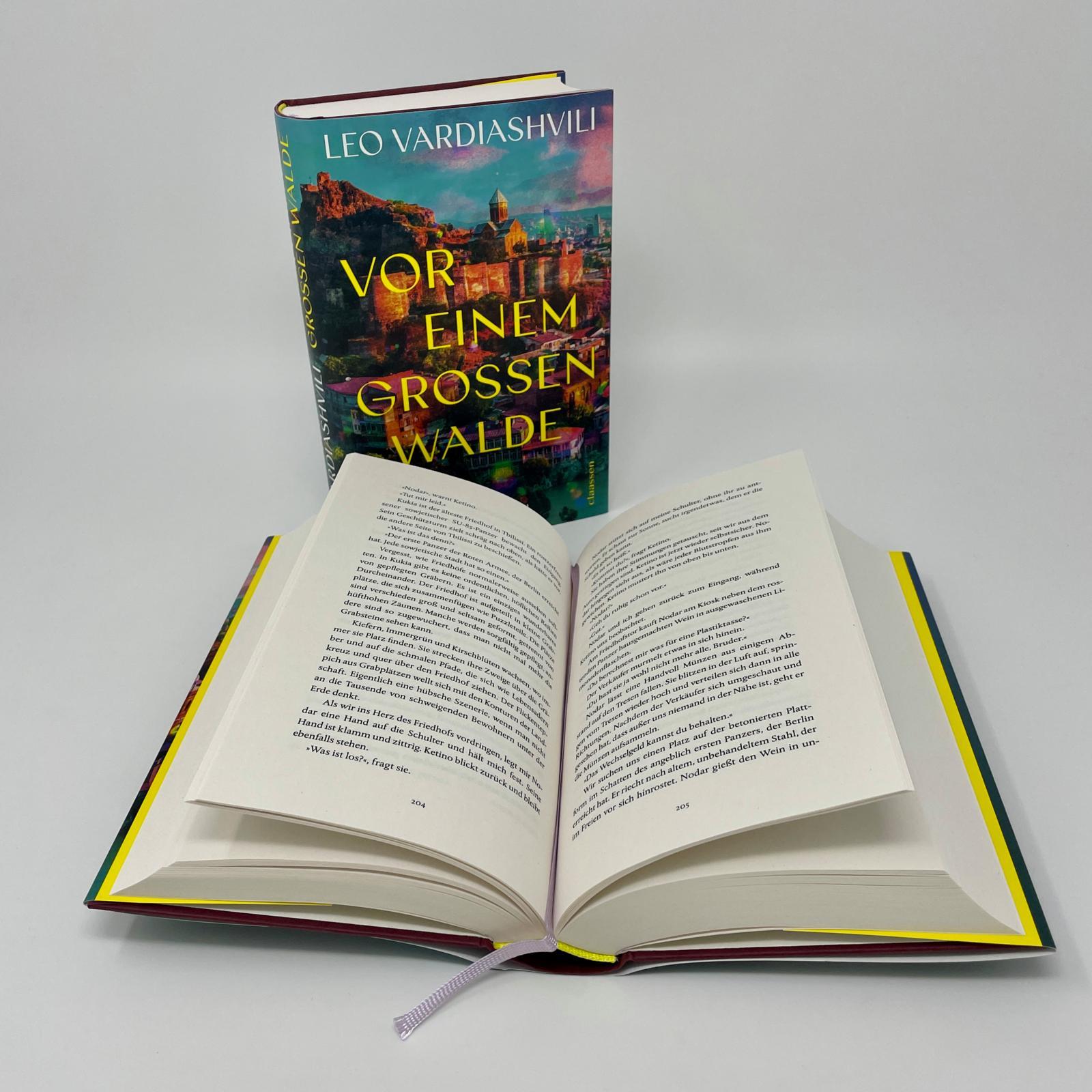 Beispielinhalt (Bild) Vor einem großen Walde