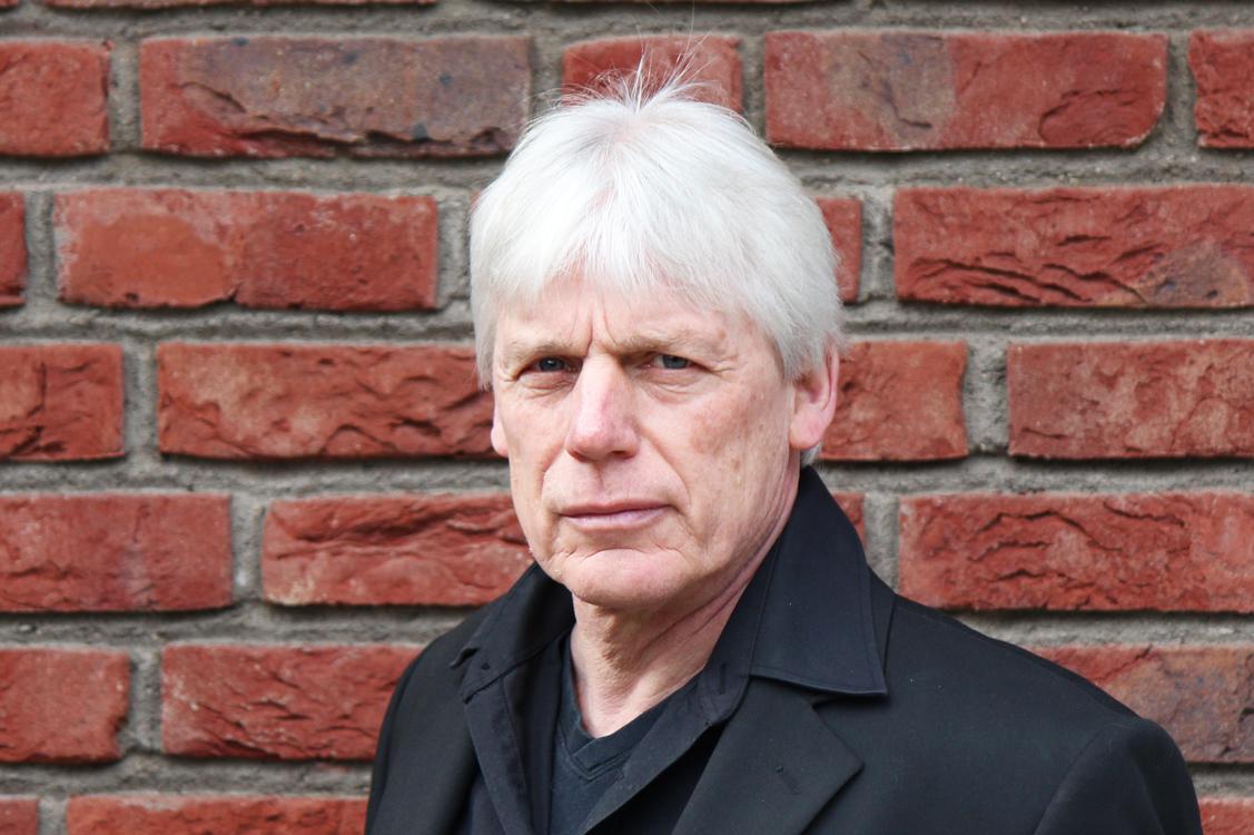 Autorenbild Schwerter vor Akkon