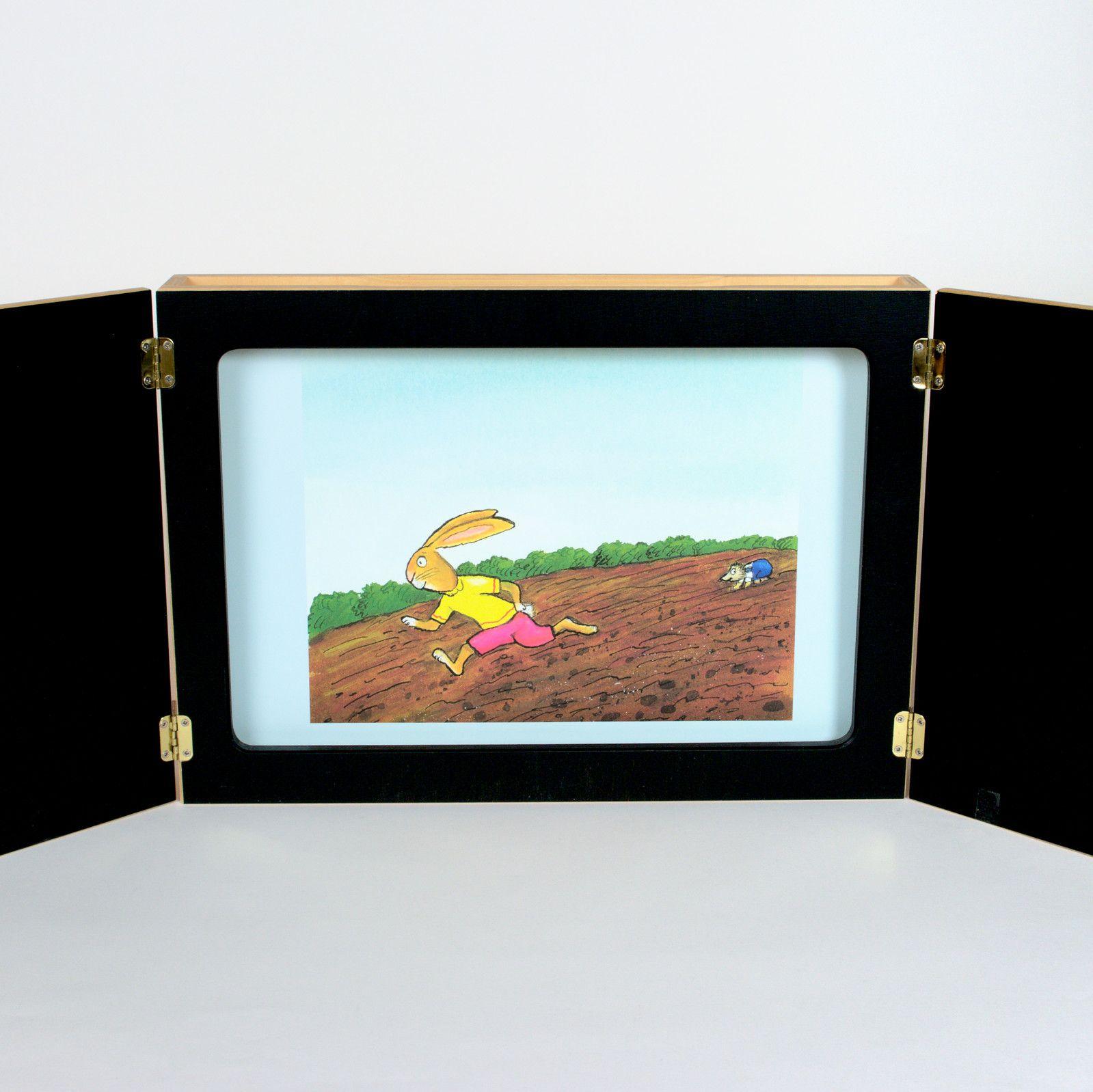 Beispielinhalt (Bild) Bilderbuchkarten 'Hase und Igel' von Axel Scheffler