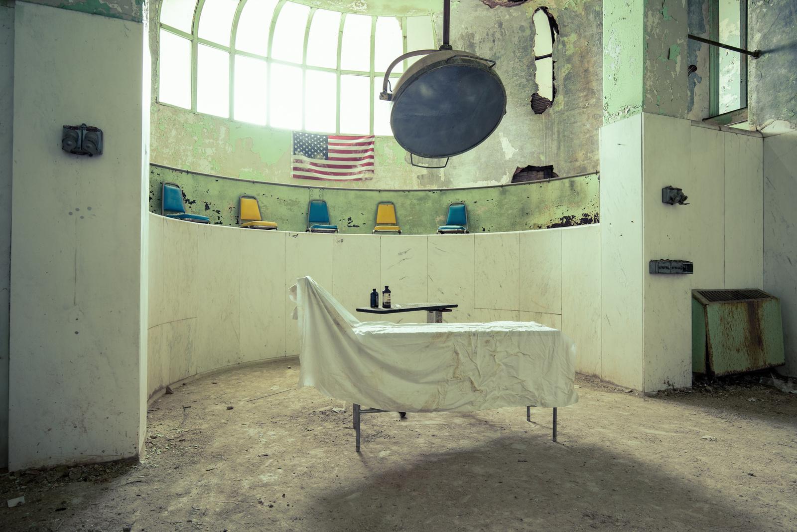 Beispielinhalt (Bild) Lost Places Rätselbuch - Die vergessene Reise. Lüfte die Geheimnisse echter verlassenen Orte!