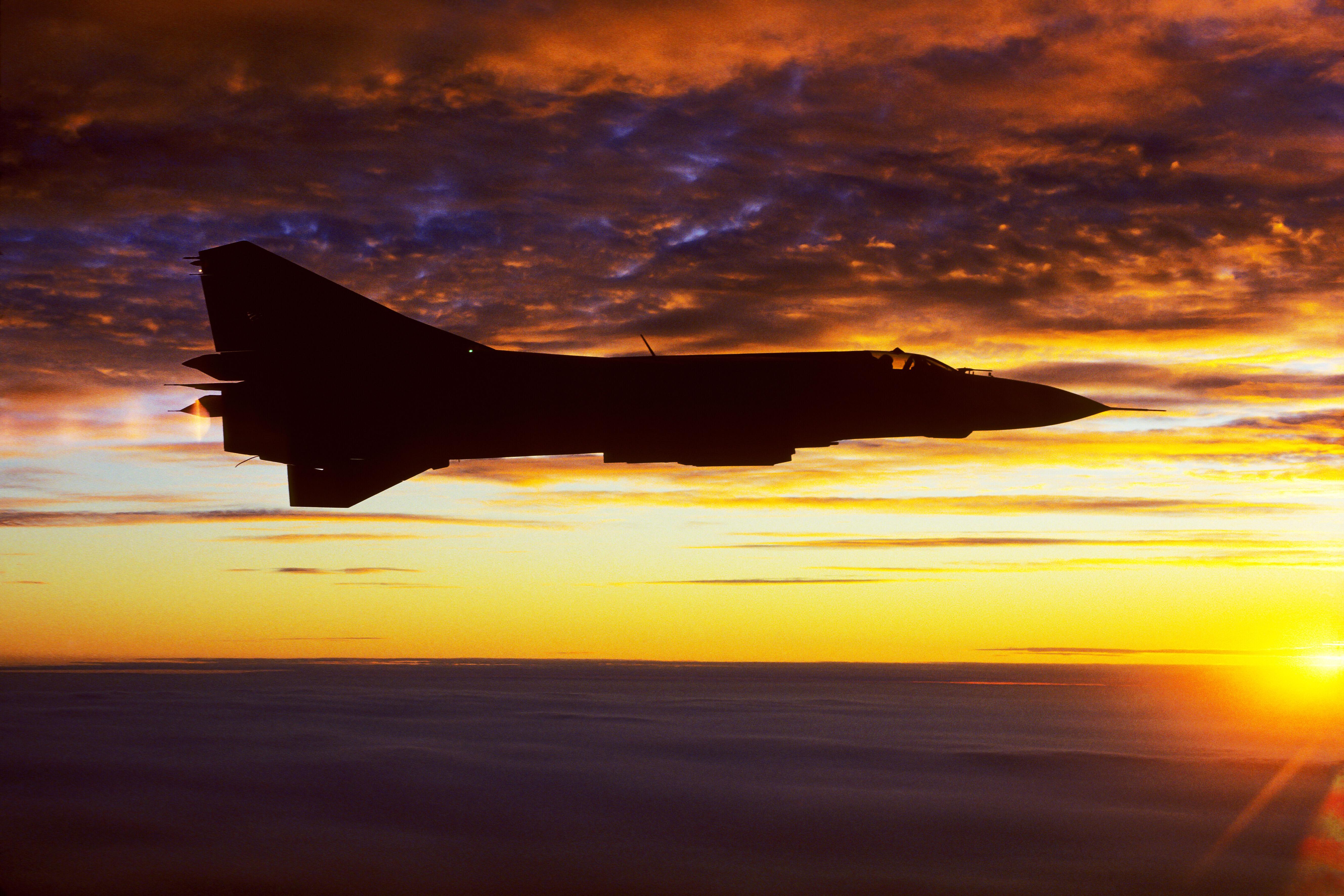 Beispielinhalt (Bild) MiG-23