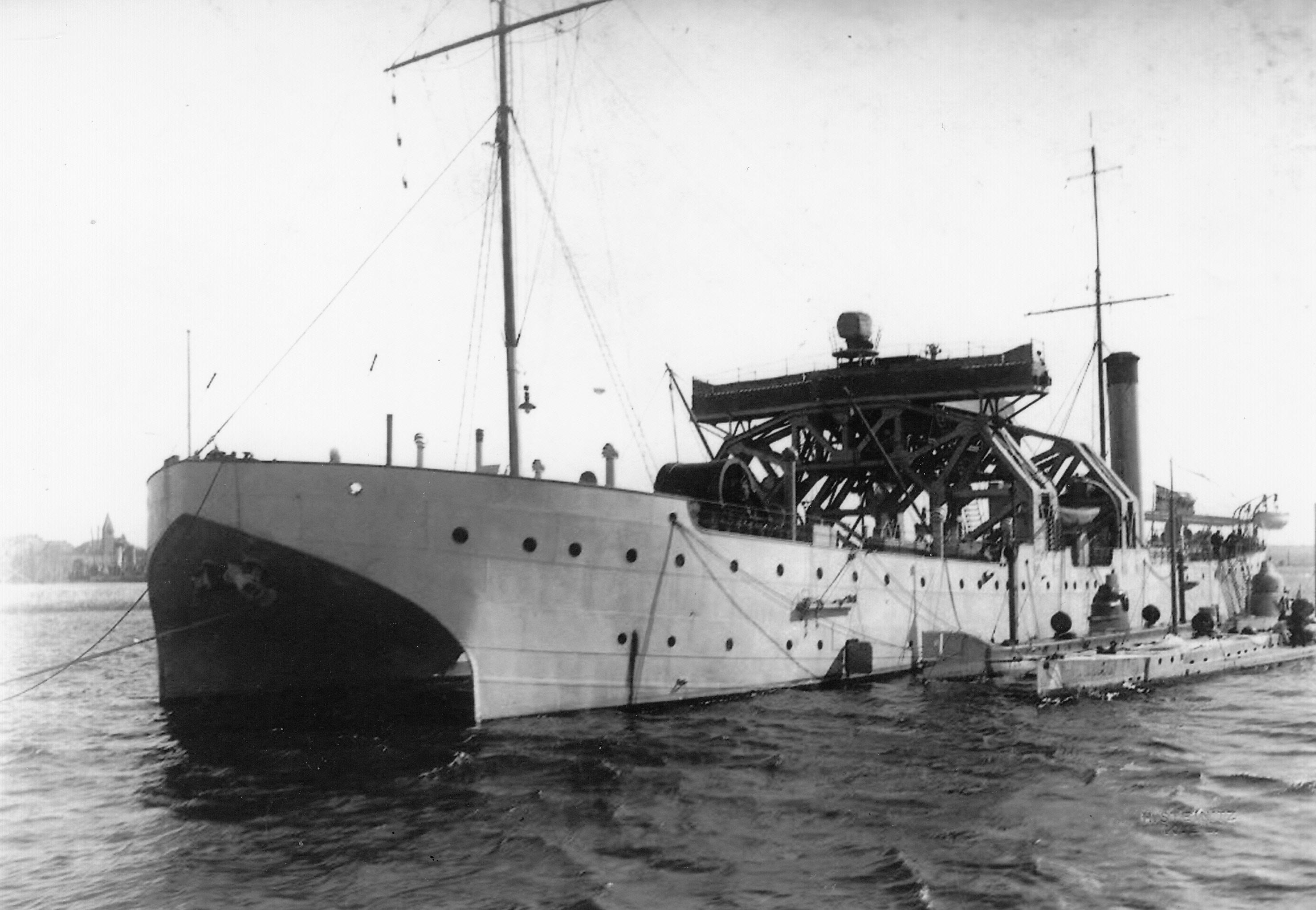 Beispielinhalt (Bild) Deutsche Kriegsschiffe