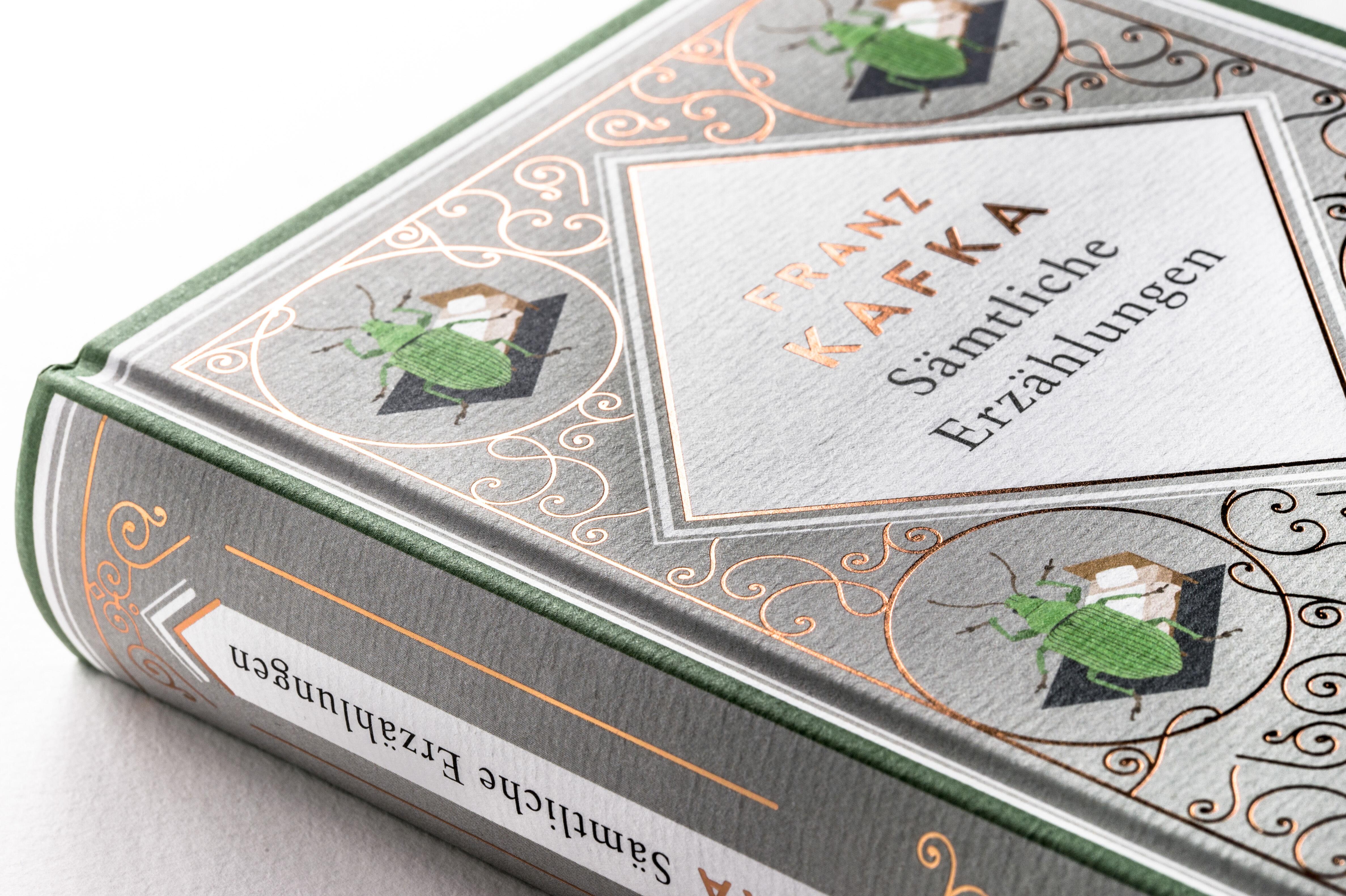 Beispielinhalt (Bild) Kafka - Sämtliche Erzählungen. Schmuckausgabe mit Kupferprägung