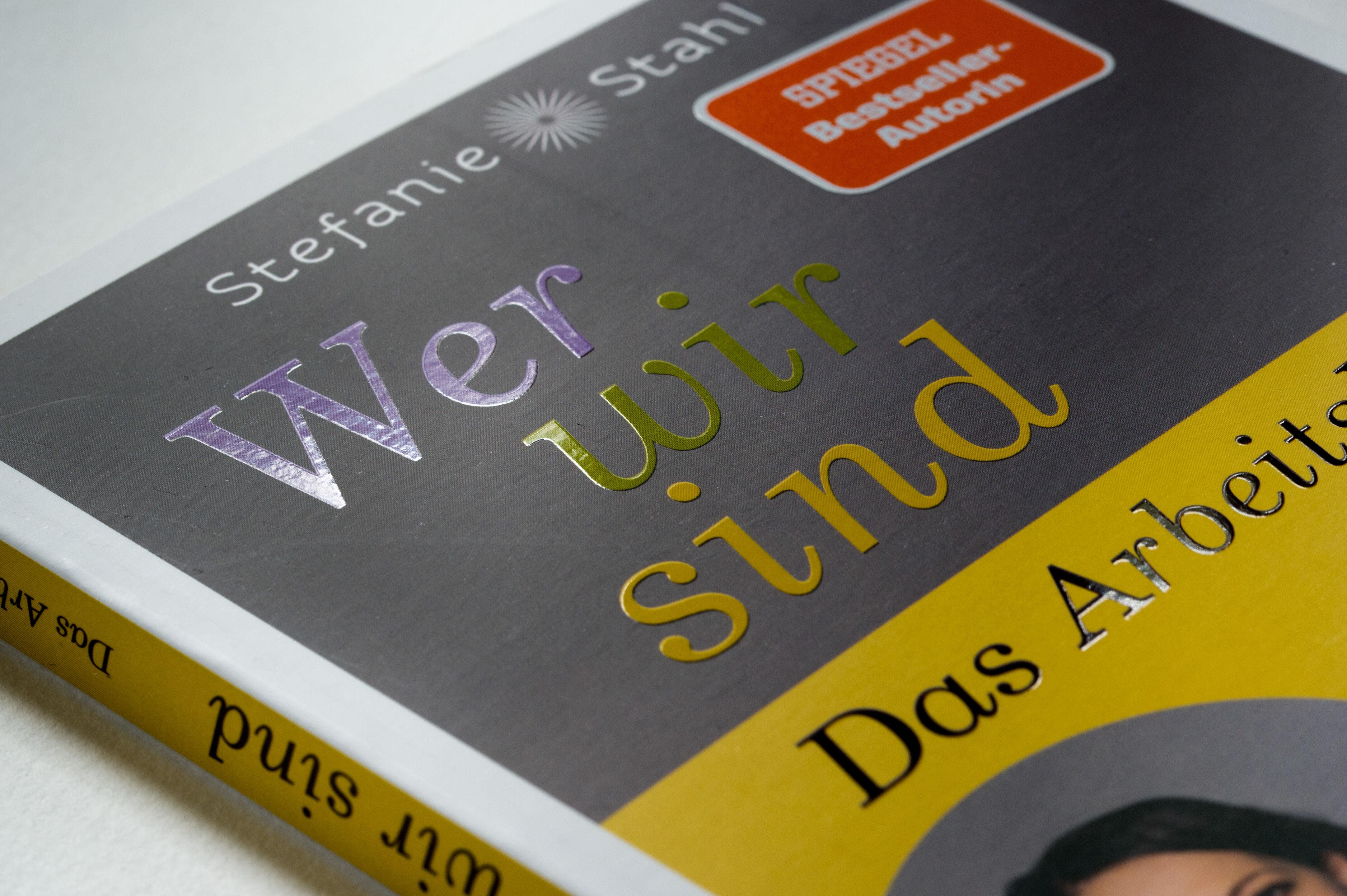 Beispielinhalt (Bild) Wer wir sind. Das Arbeitsbuch
