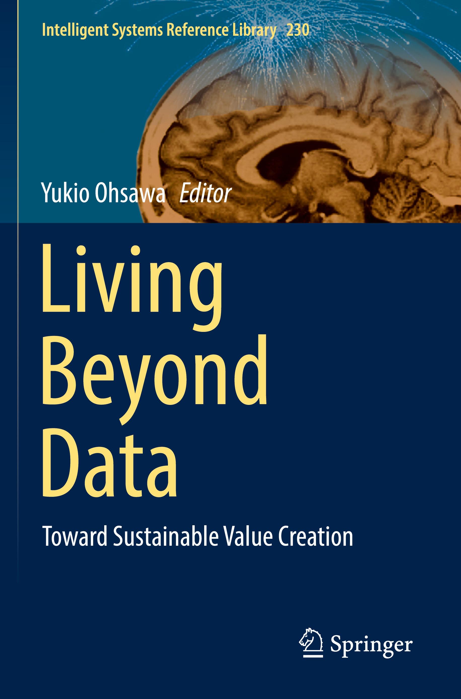 Vorderes Coverbild Living Beyond Data