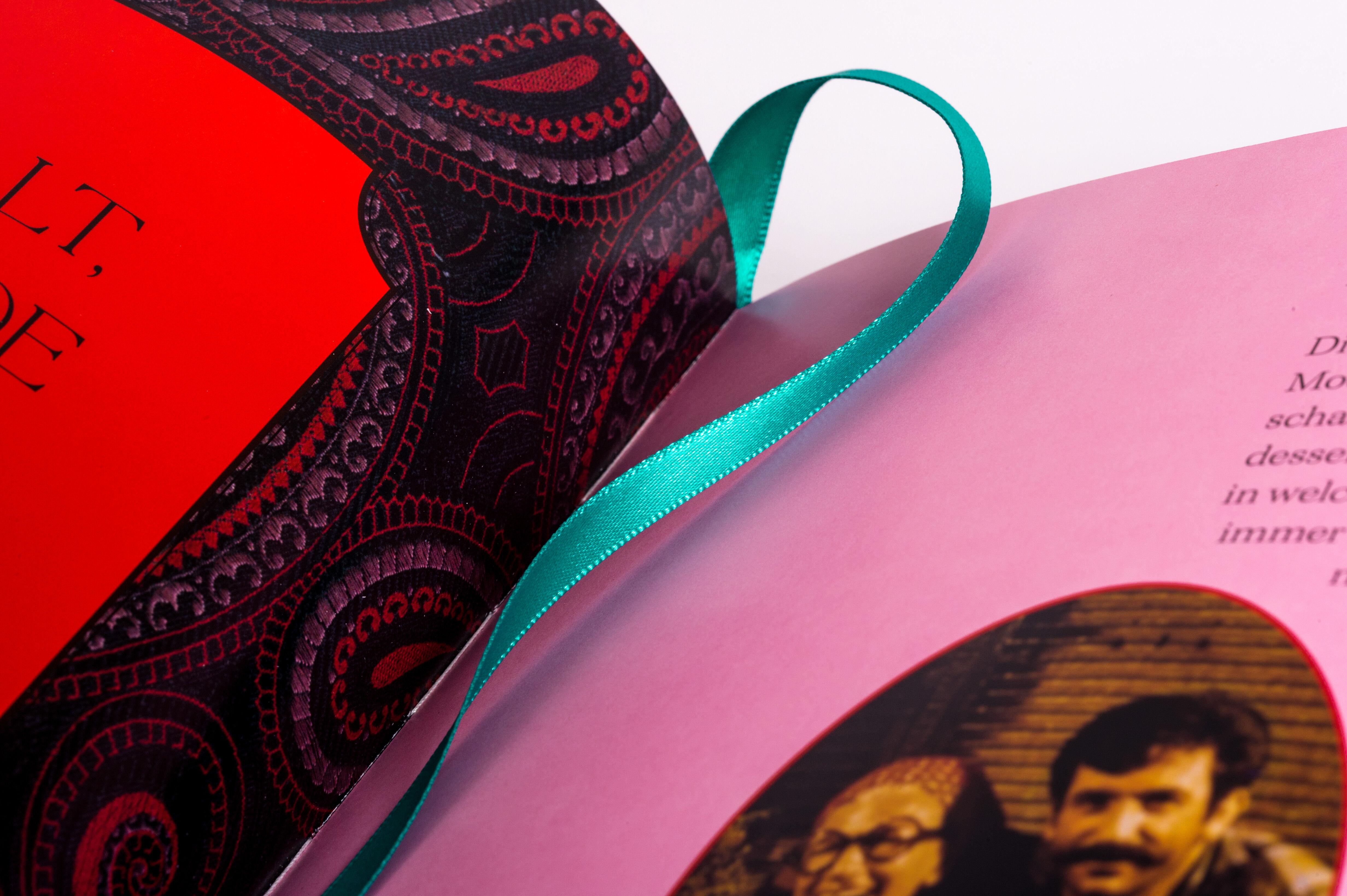 Beispielinhalt (Bild) Colorful - Iris Apfel