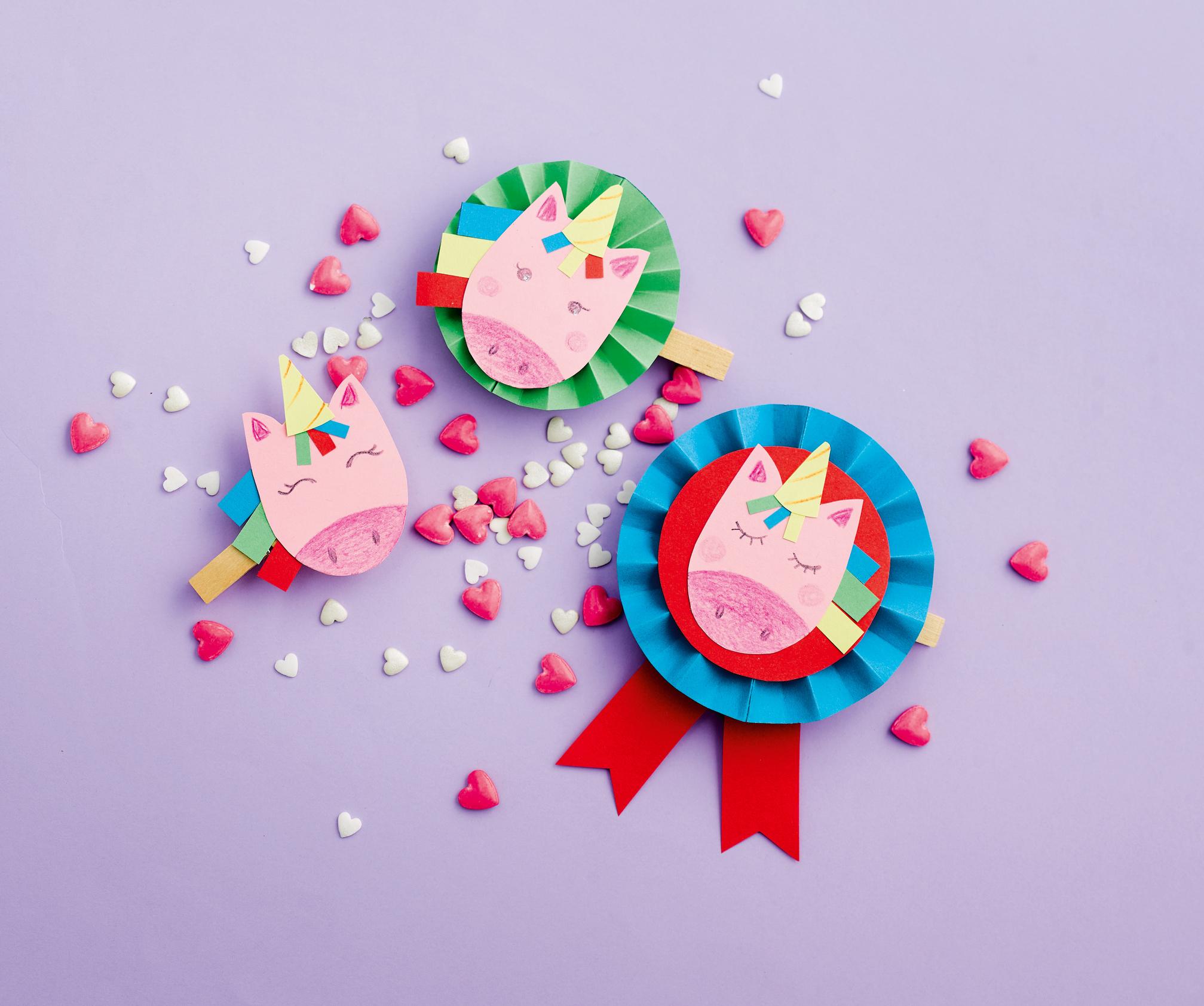 Beispielinhalt (Bild) Einhorn-Bastelbox. Mit Anleitungen, Bastelmaterial und Mitmachbuch